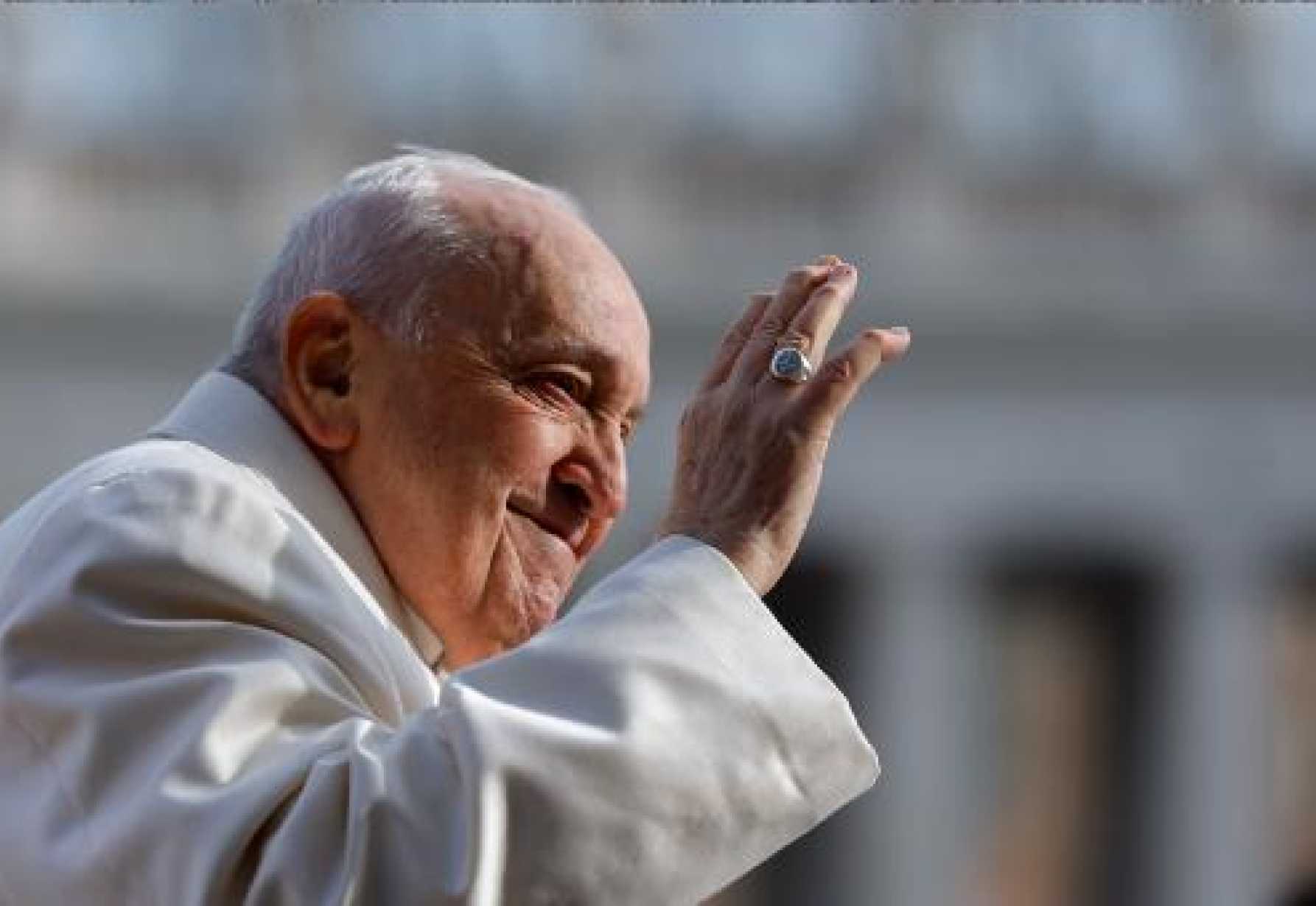 Memory book: Pope reviews his life and shares dreams for future
