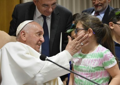 Peace in politics, in the world starts in people's hearts, pope says