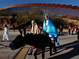 Kino Teens from Salpointe and Lourdes Catholic high schools in Nogales, Ariz., lead a binational 