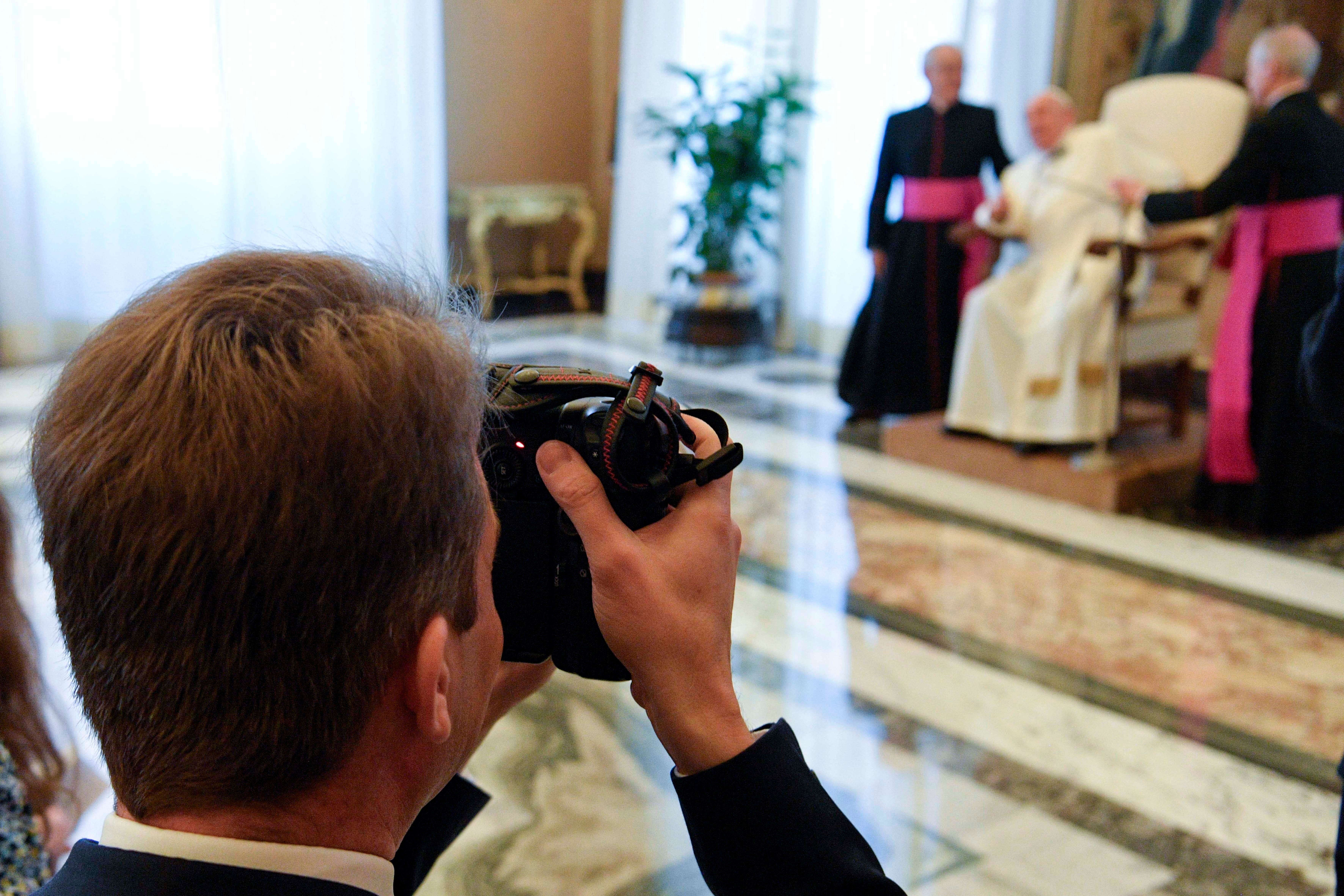 camera pope