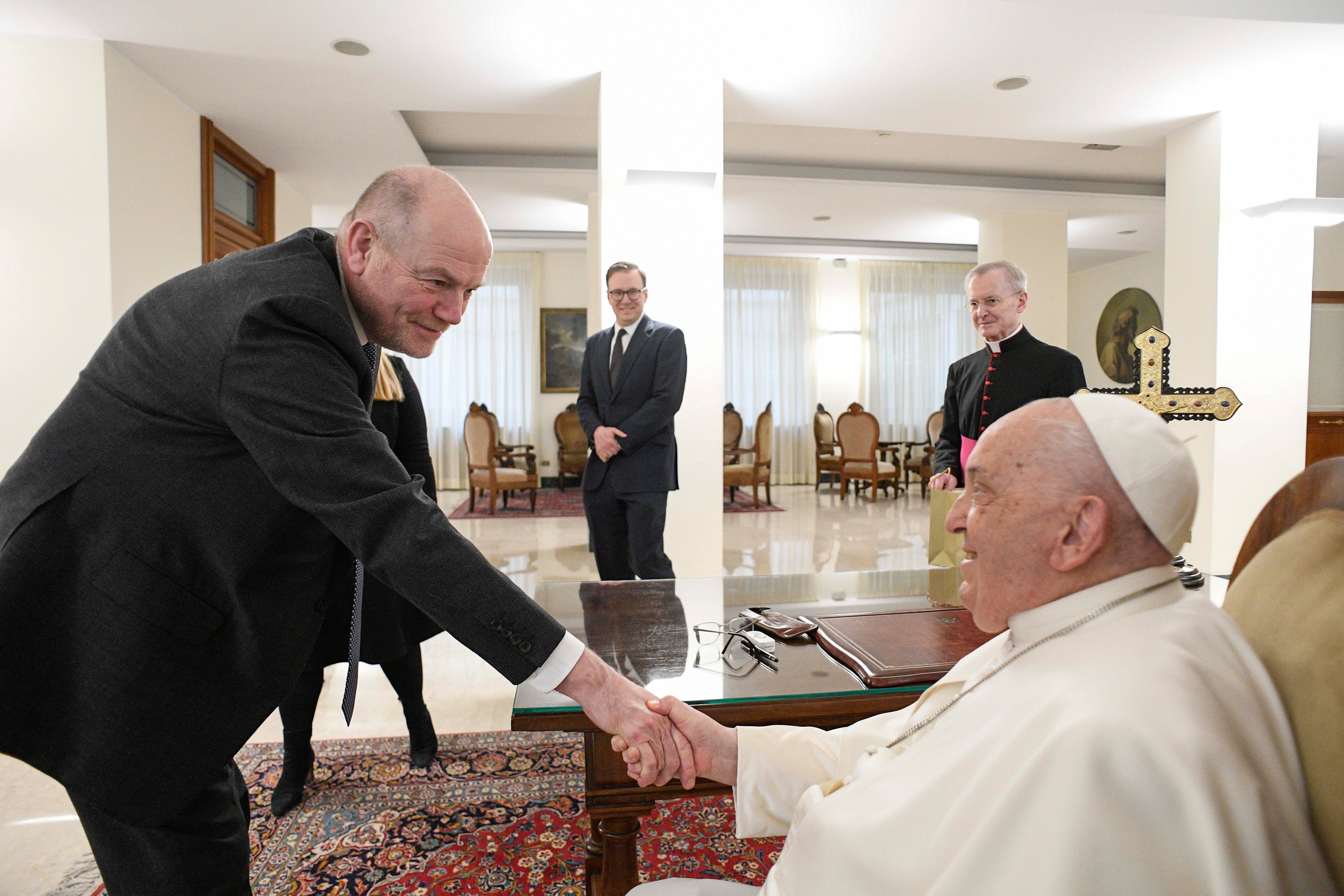 Pope Francis meets Mark Thompson of CNN