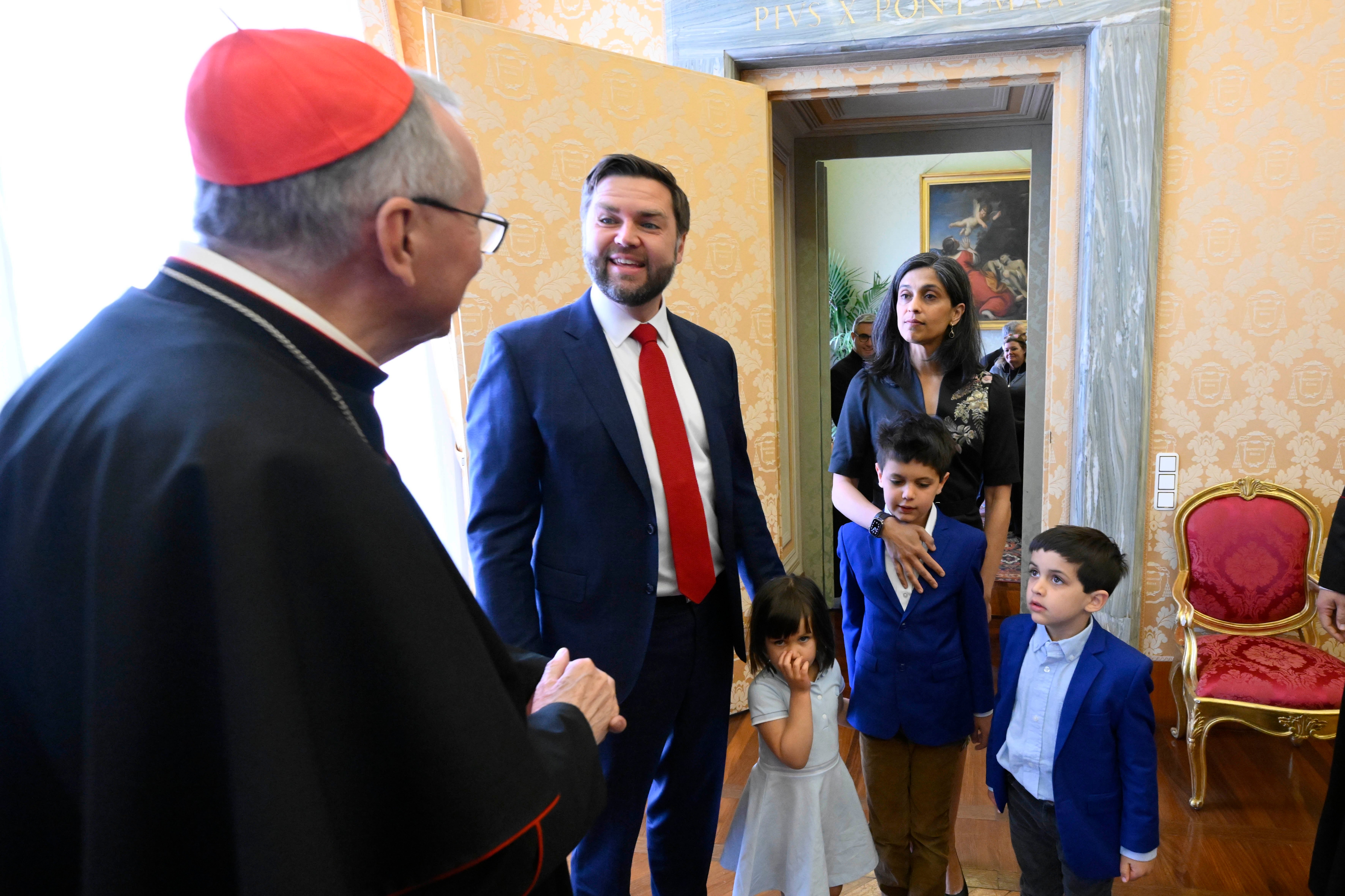 Cardinal Parolin meets JD Vance's family