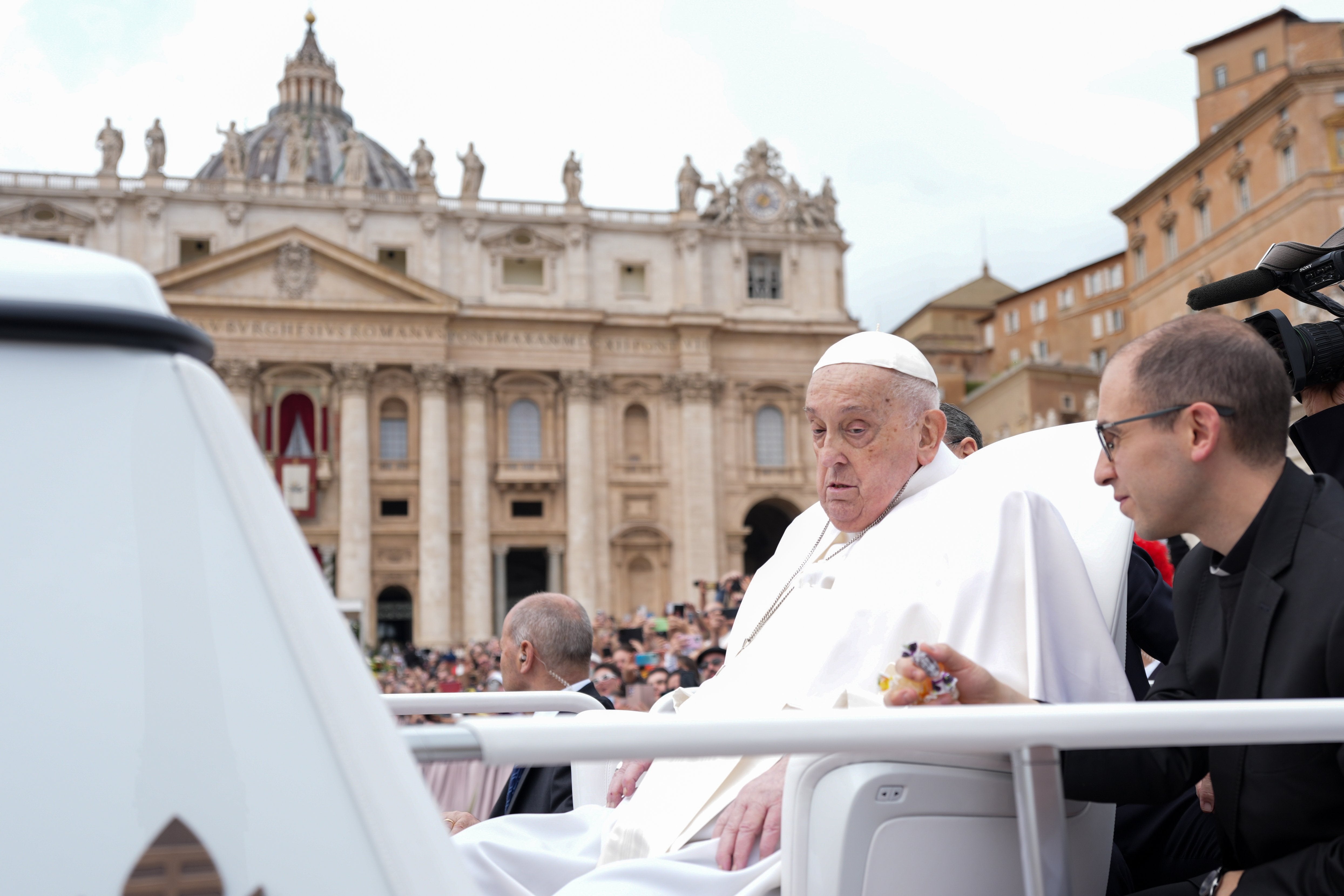 Pope Francis in the popemobile on Easter morning