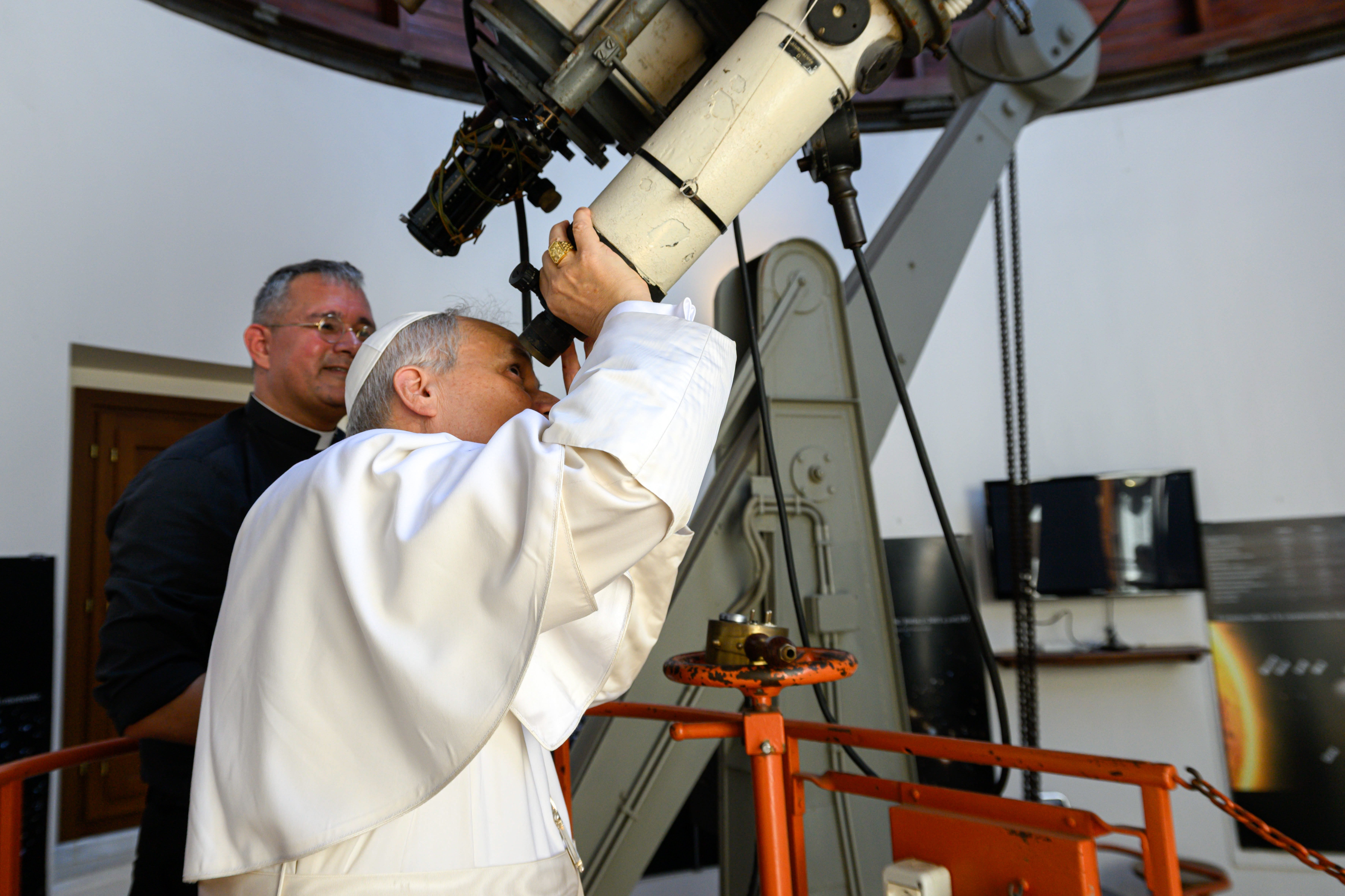pope telescope
