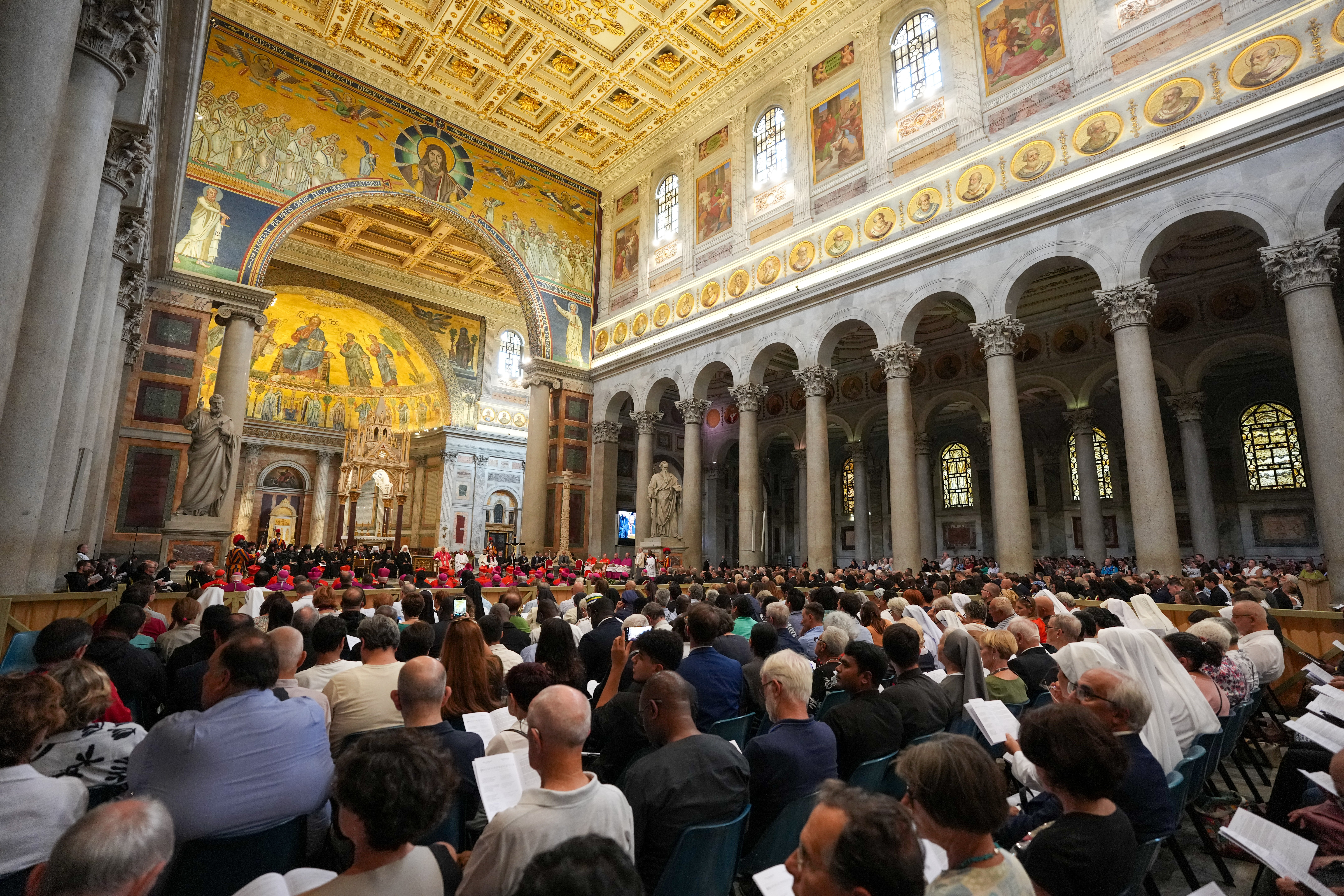 Hundreds gather at Basilica of St. Paul Outside the Walls