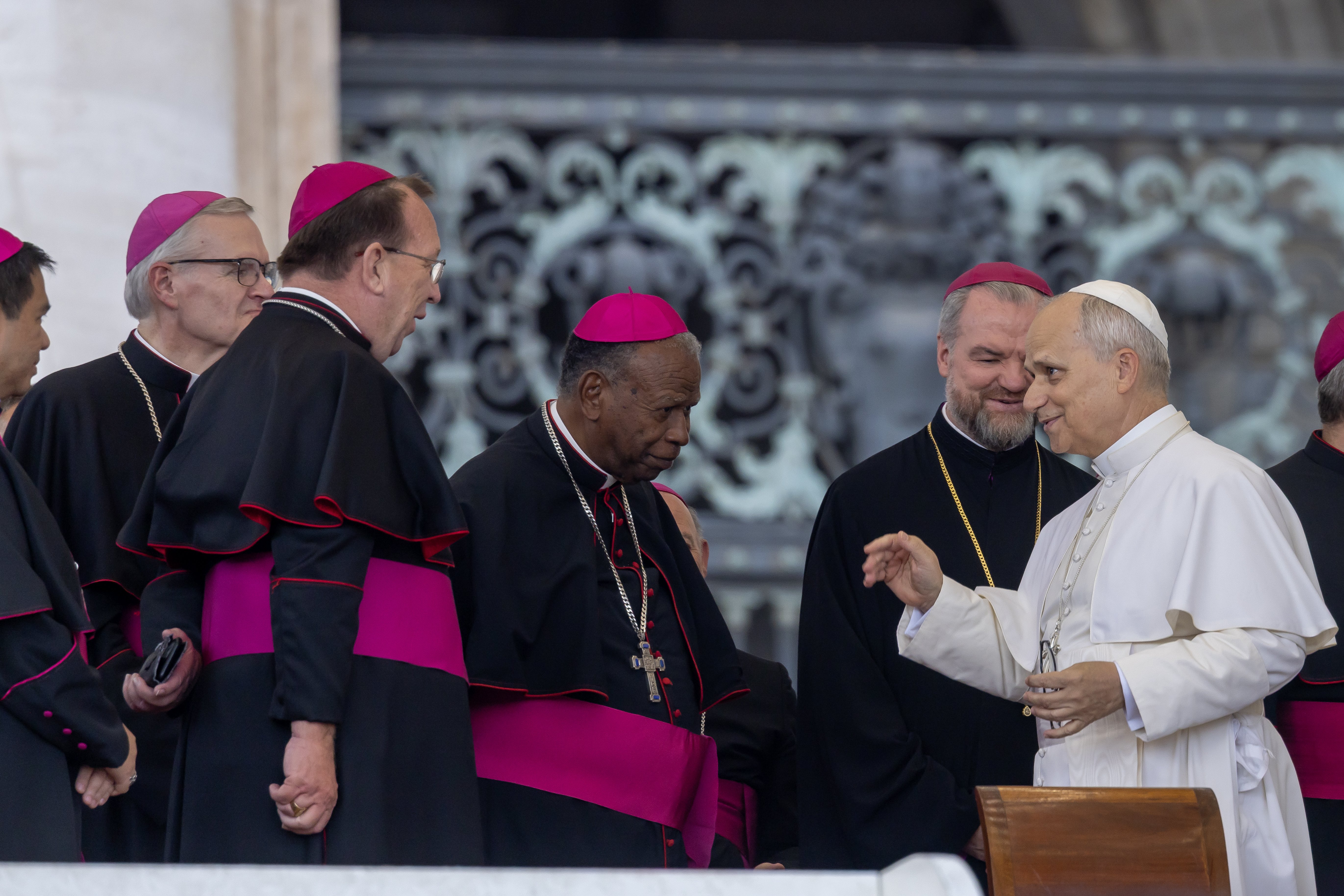 Pope Leo with Bishop Braxton and other bishops