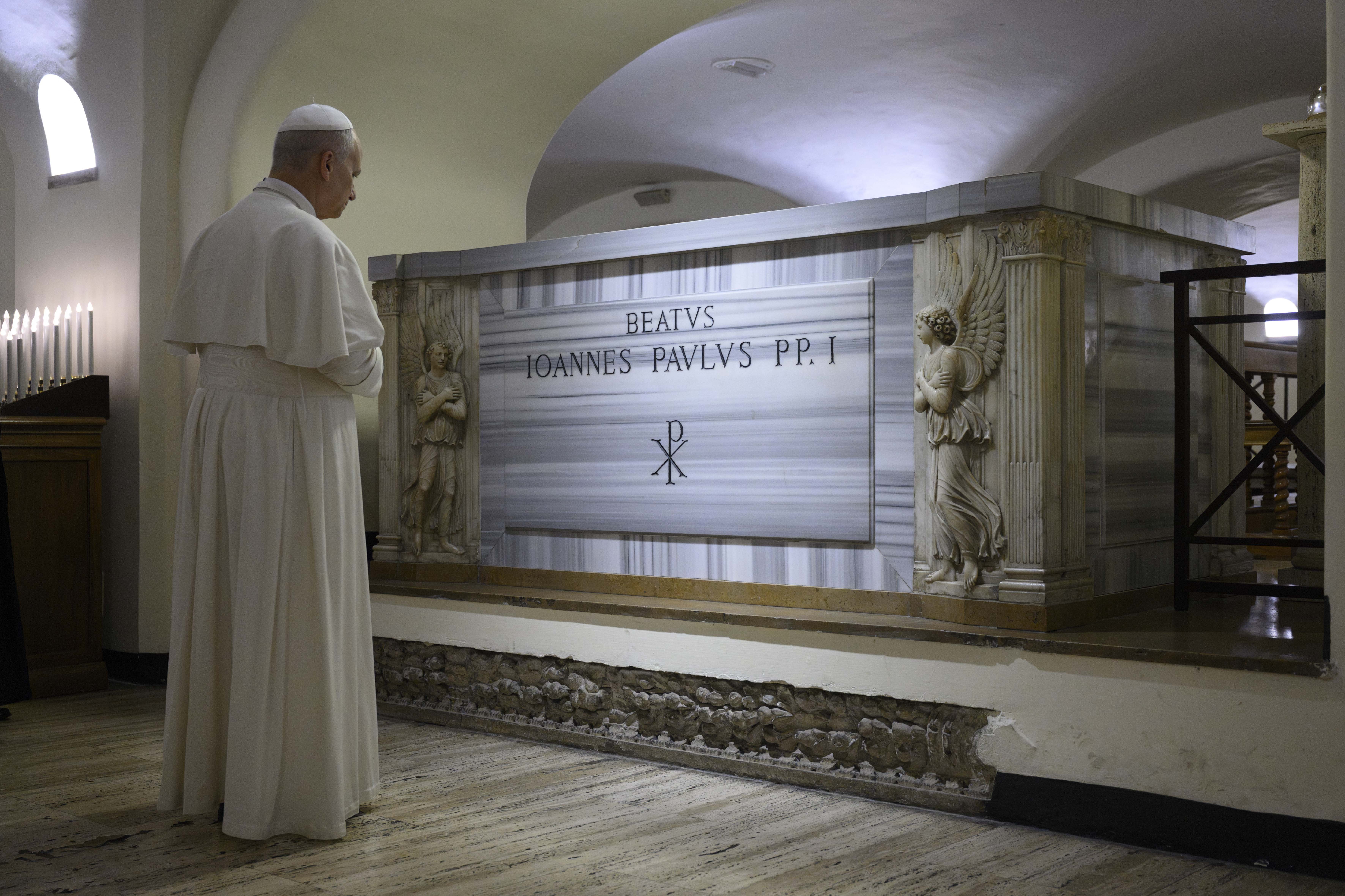 Pope Leo prays at tomb of Blessed John Paul I