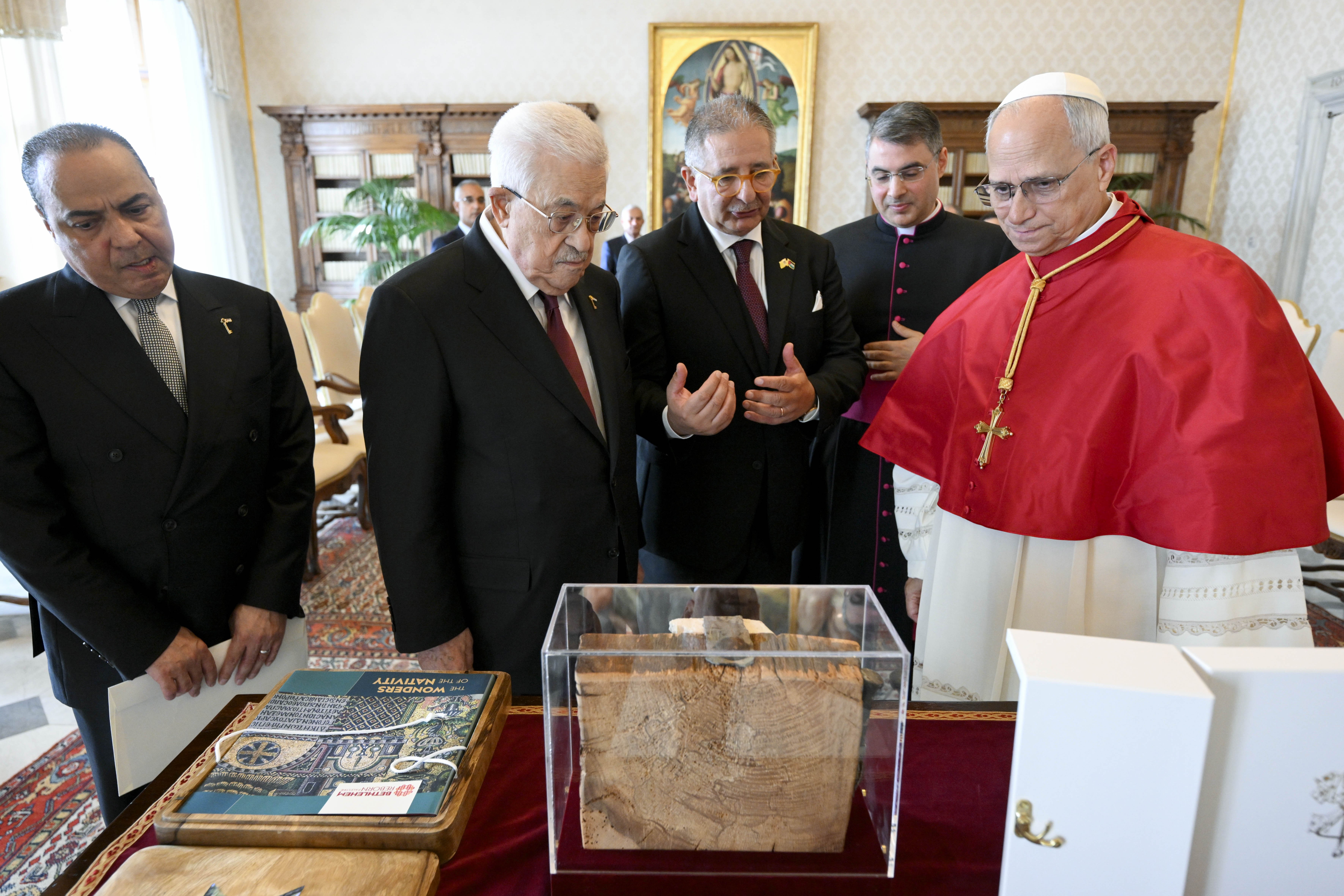 Pope Leo and Palestinian President Abbas exchange gifts