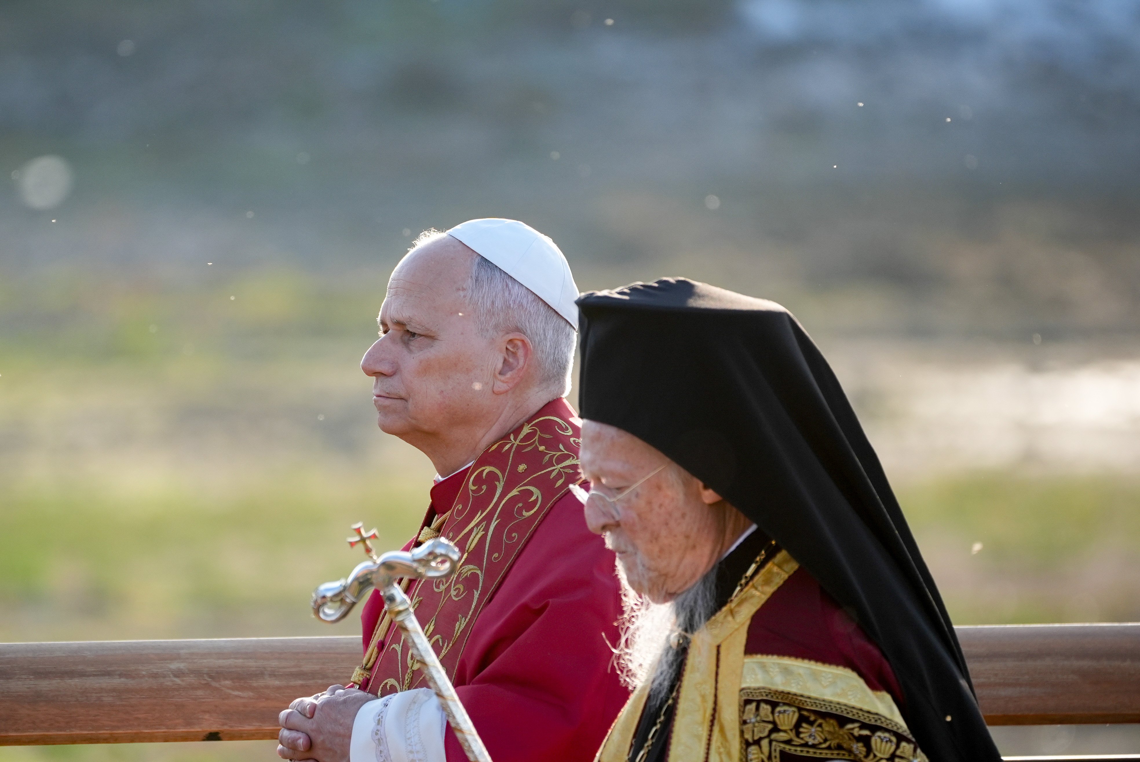 Pope Leo and Patriarch Bartholomew at Nicaea commemoration