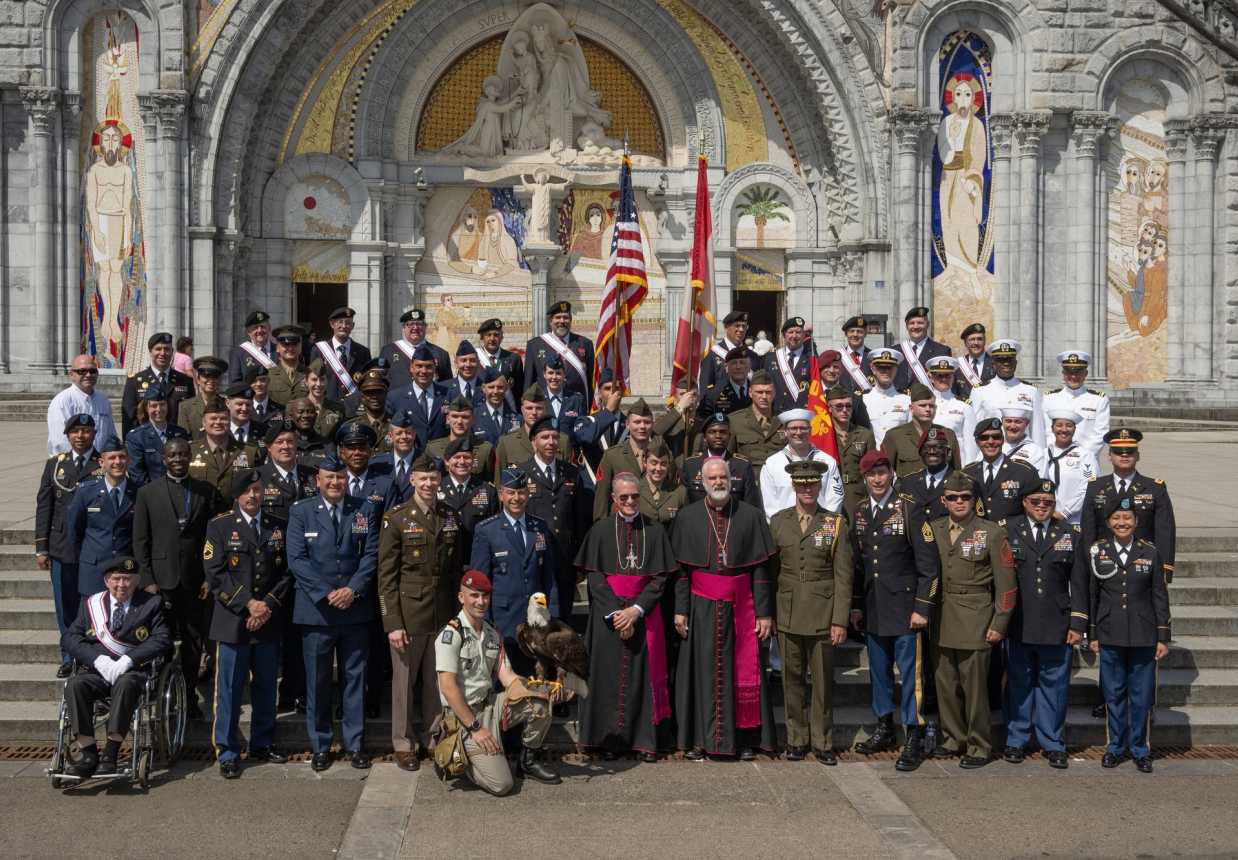 U.S. military members in Lourdes