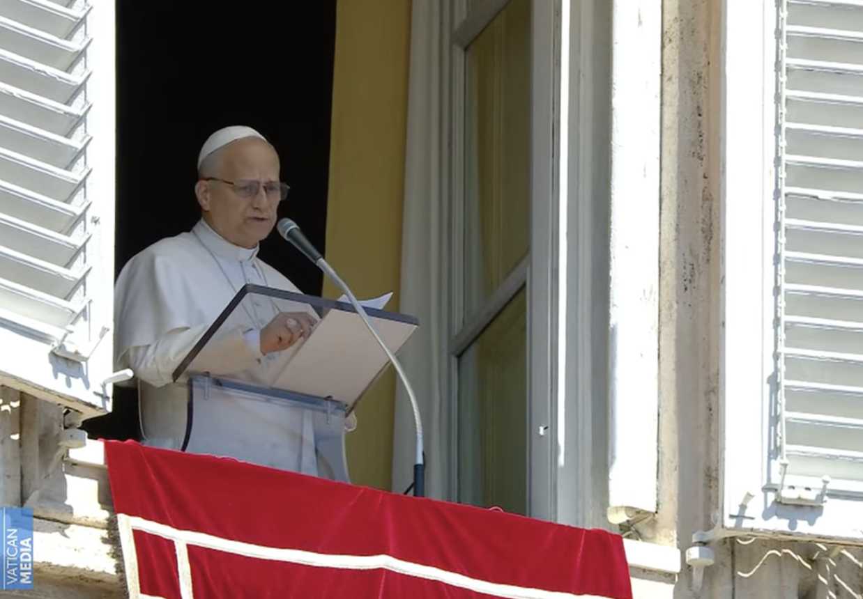 Pope Leo XIV prays for victims of shooting in Minneapolis