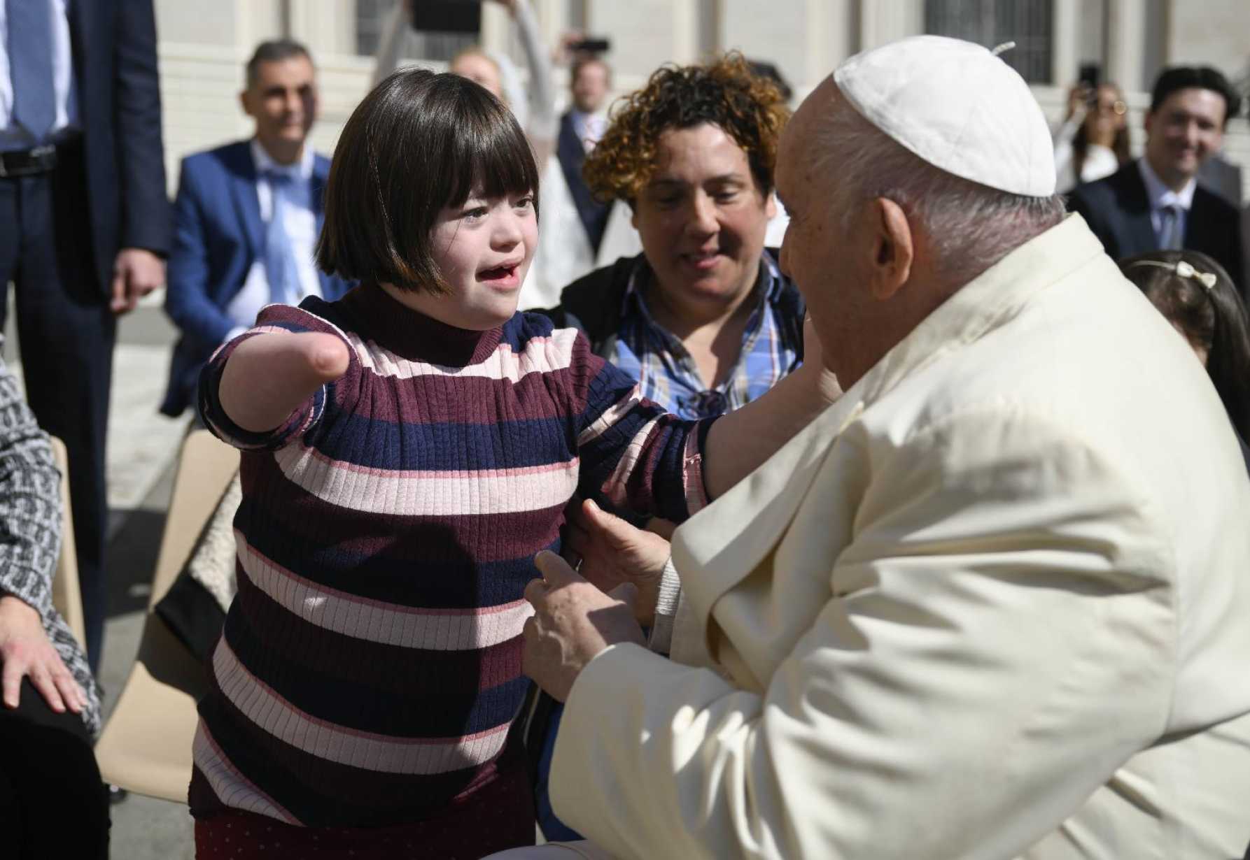 Martyrs witness to the power of love, pope says