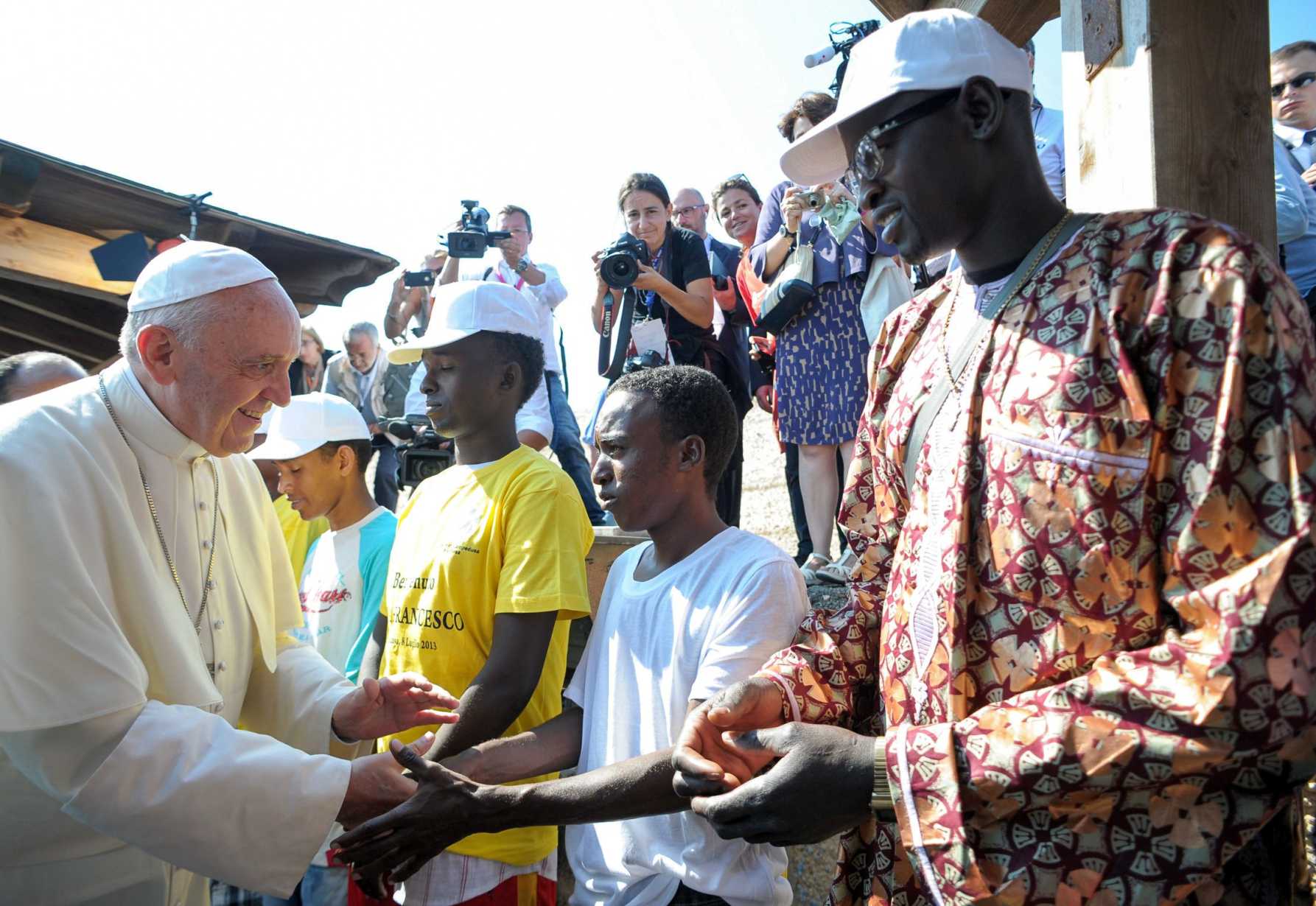 Pope: No one can be indifferent to 'silent massacres' of migrants