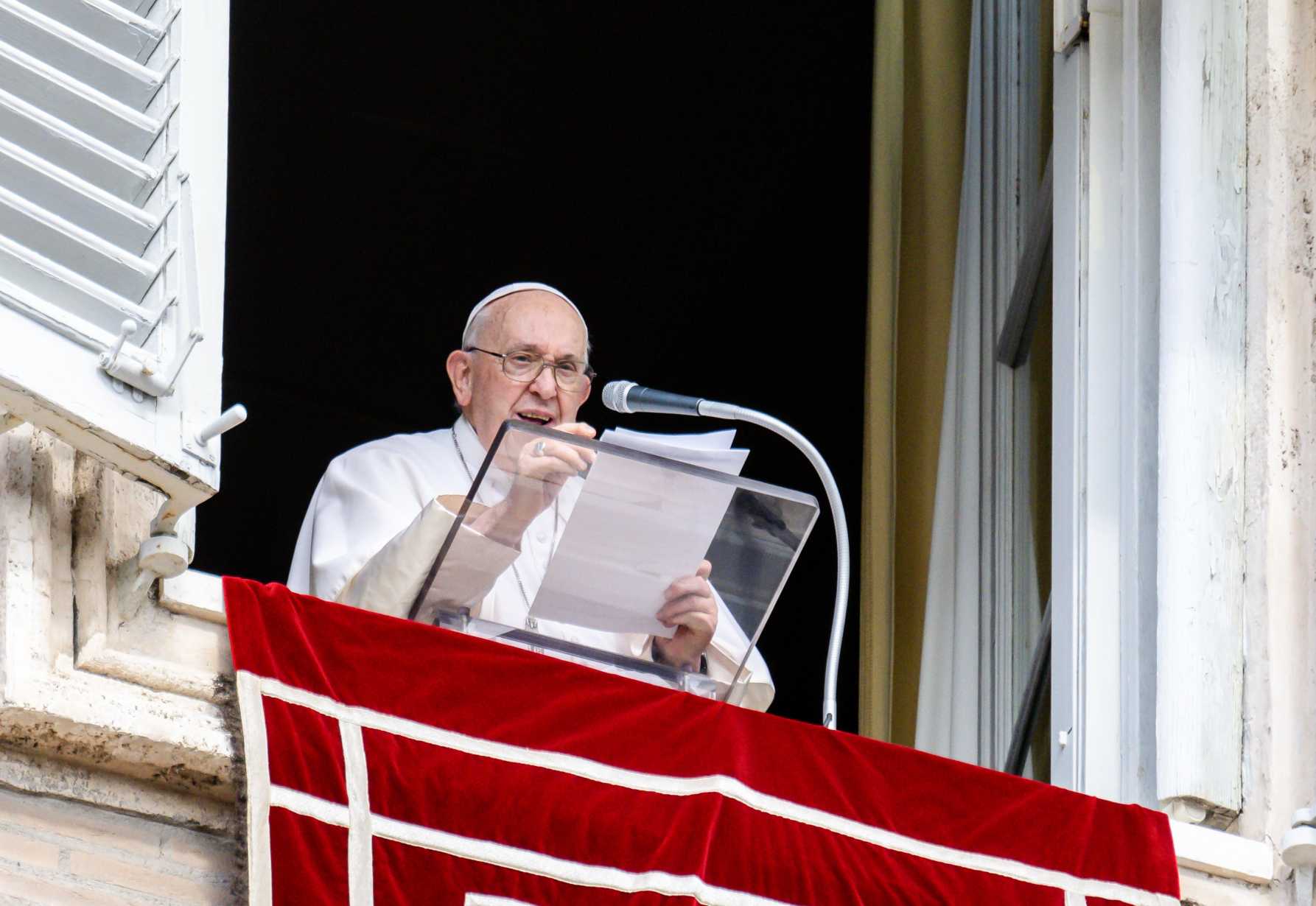 Pope again calls for release of hostages in Gaza, discusses aid with Biden