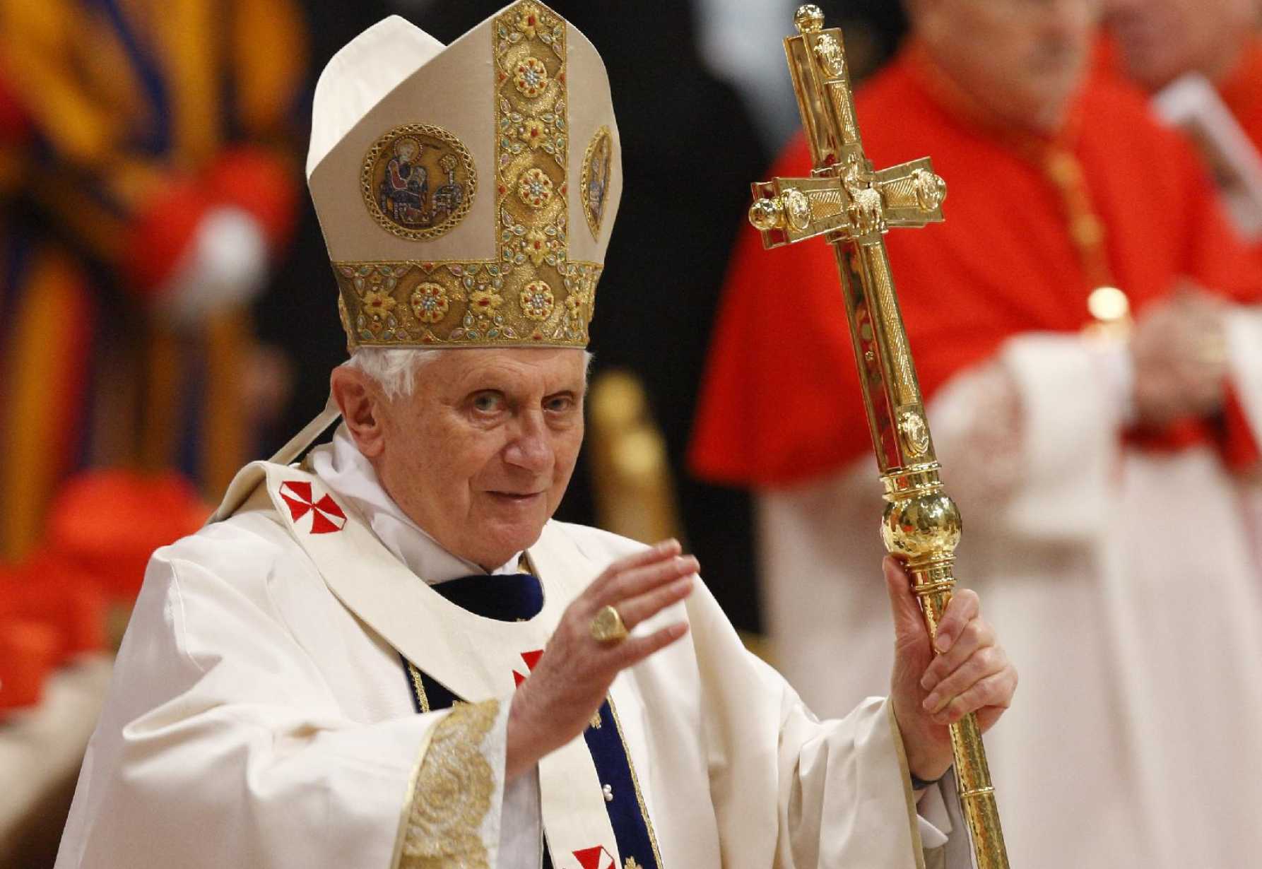 Vatican to publish 'private' homilies of late Pope Benedict