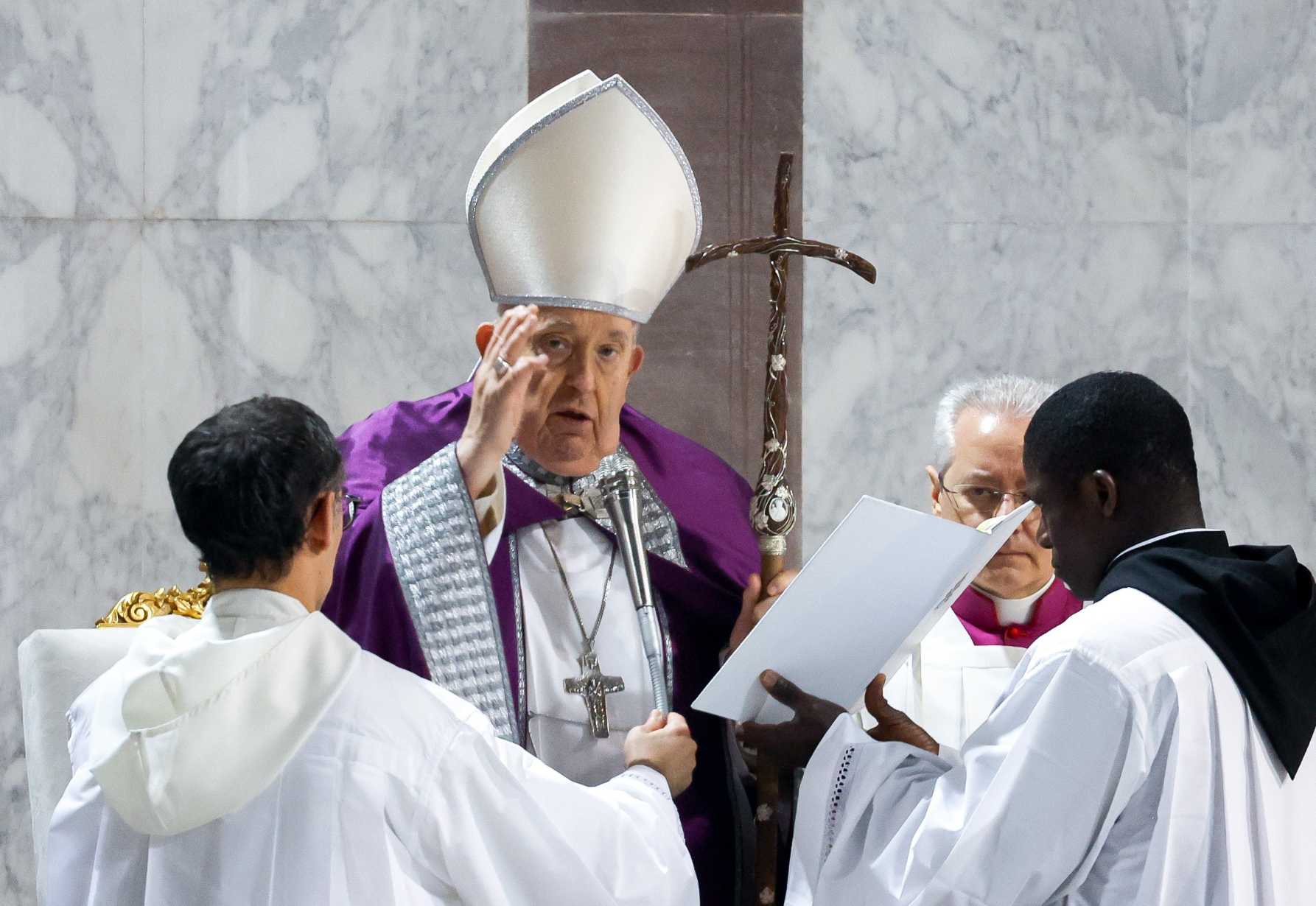 Pope: During Lent, leave appearances aside and listen to God