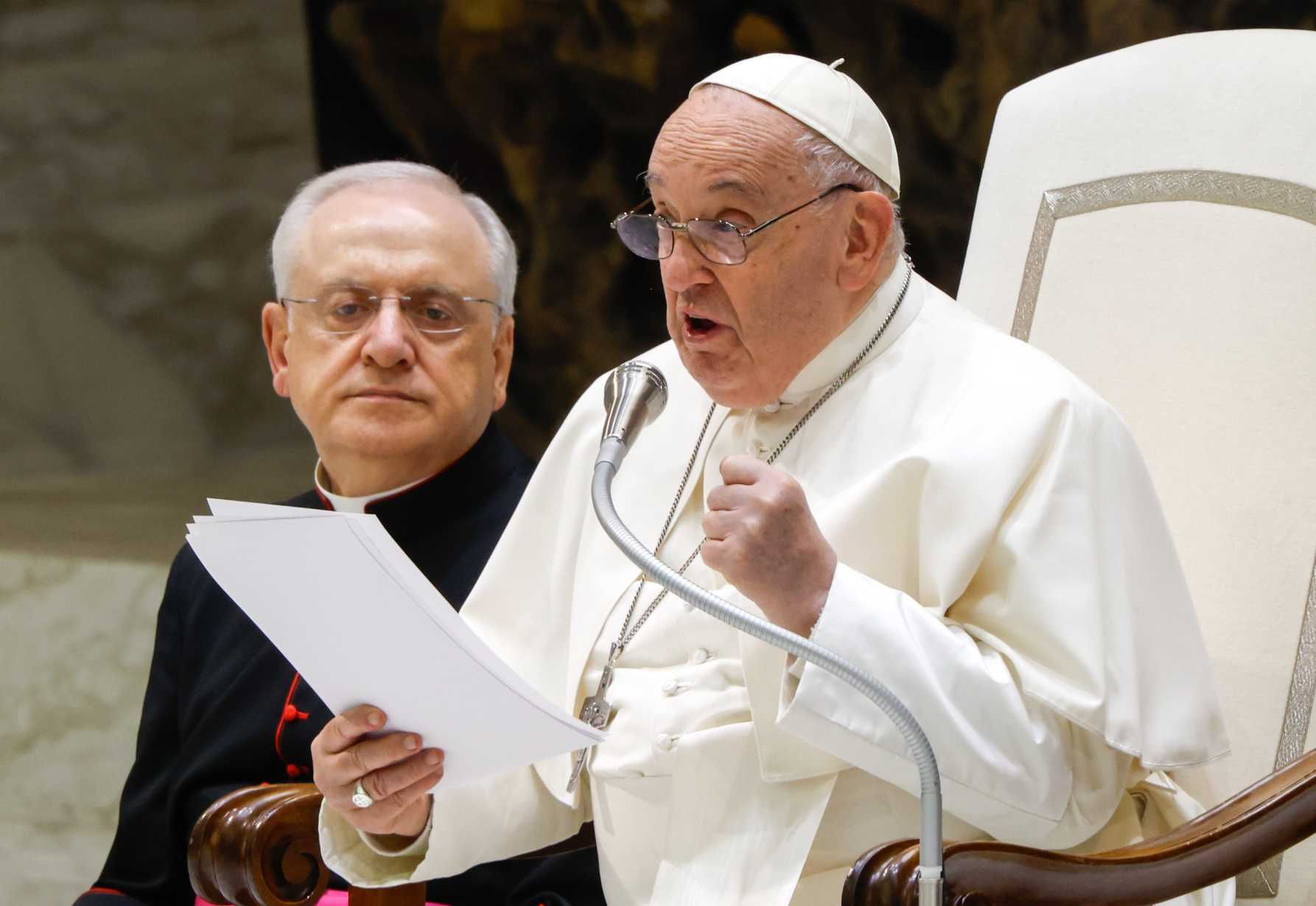 Pope preaches patience, even amid war, during Holy Week audience