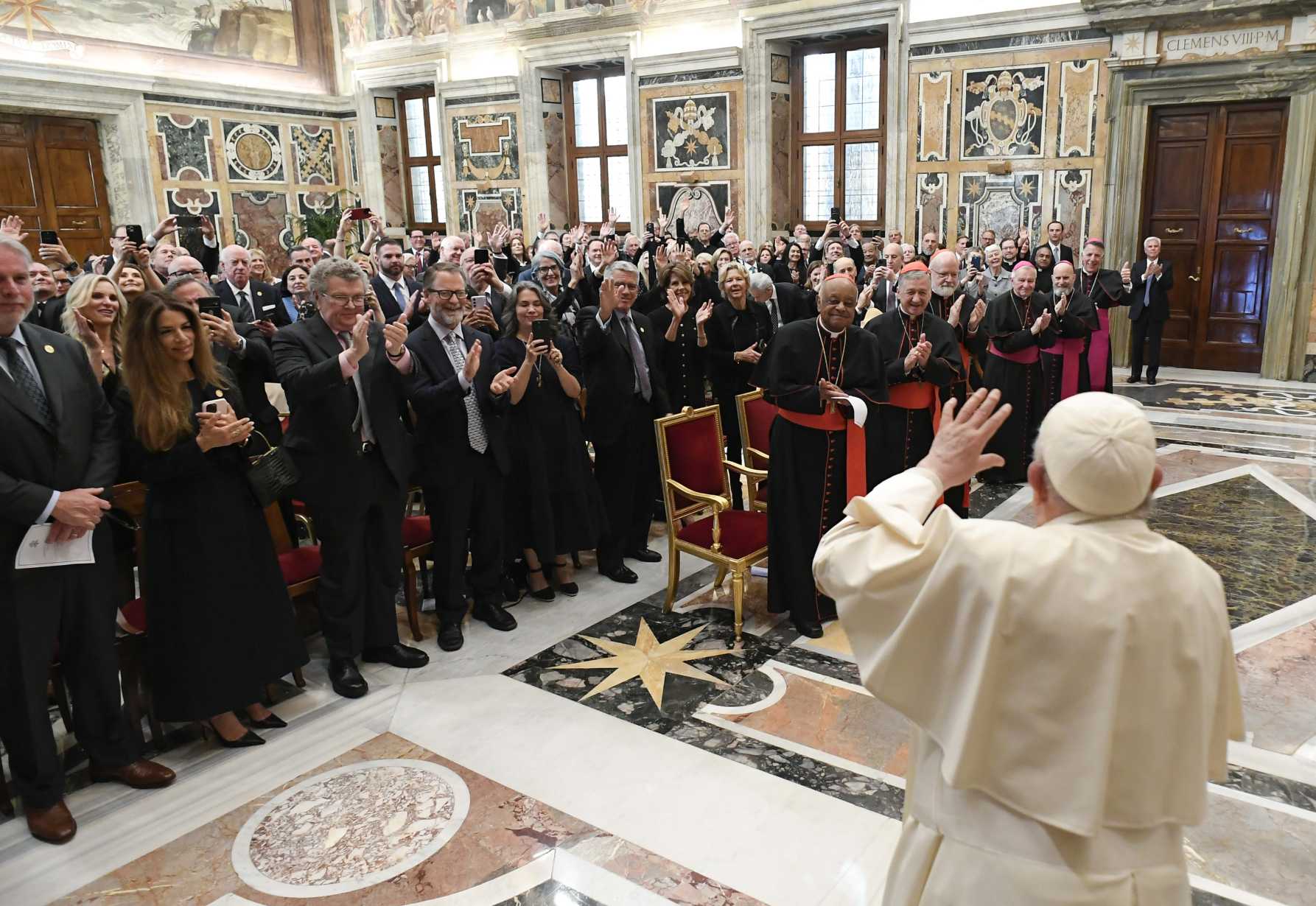 Cultivate solidarity through prayer, adoration, pope tells donors