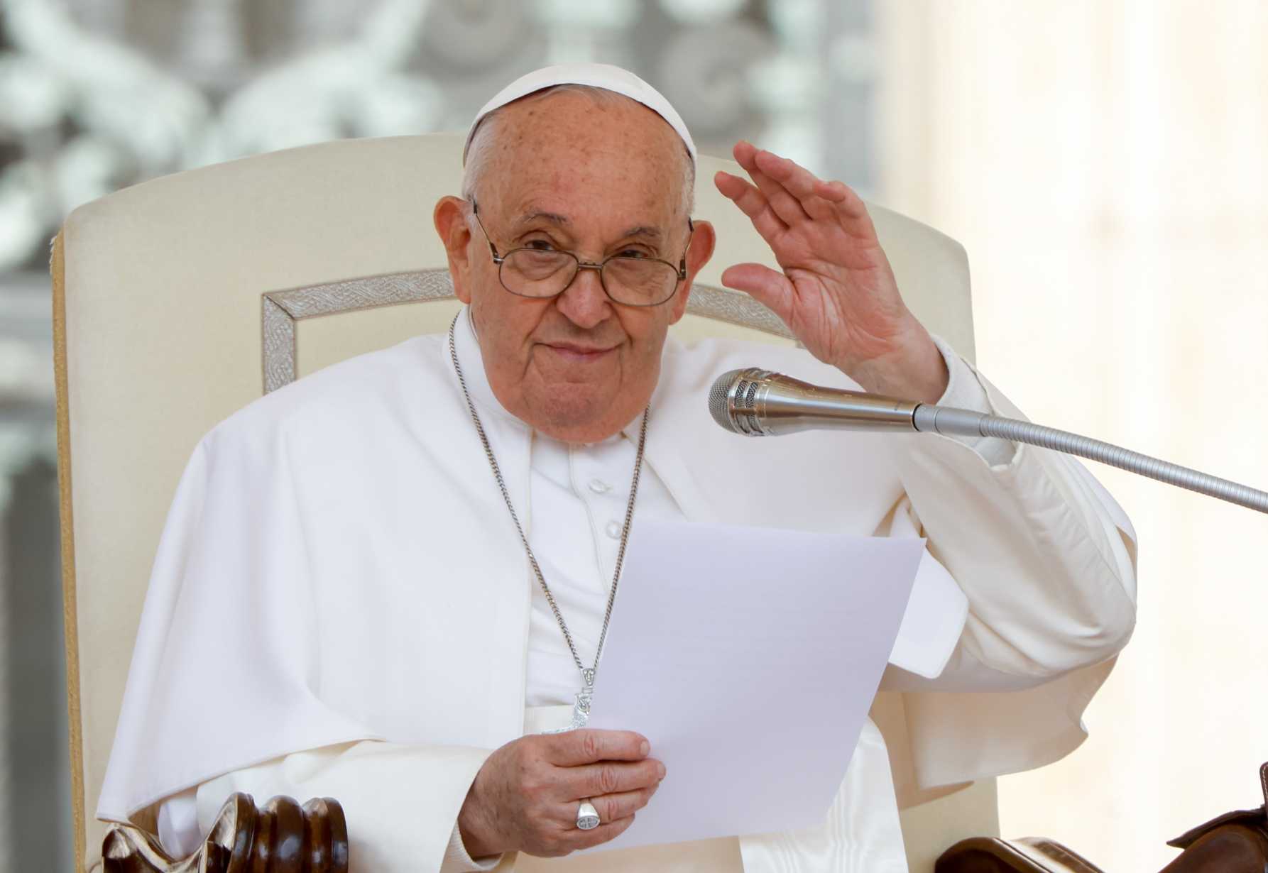 Christian love embraces the unlovable, enemies, the unborn, pope says