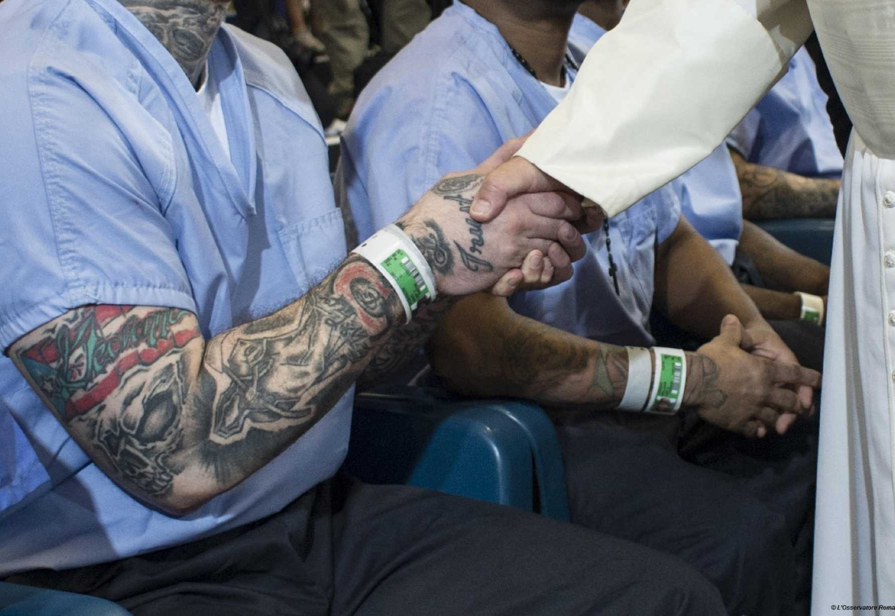 Death penalty fuels 'poison' of revenge in society, pope says