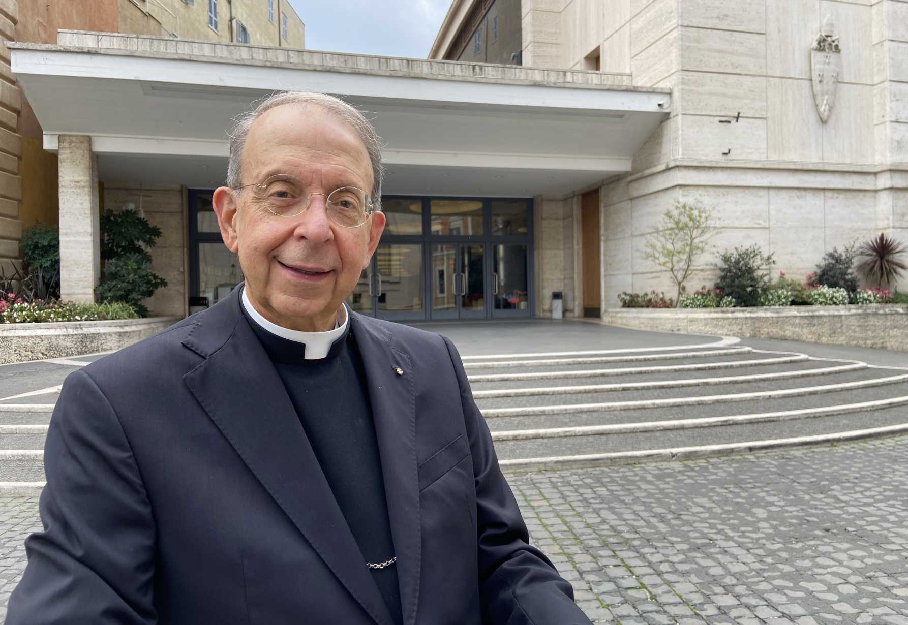 Archbishop on war in Ukraine: U.S. 'must not fall into isolationism'