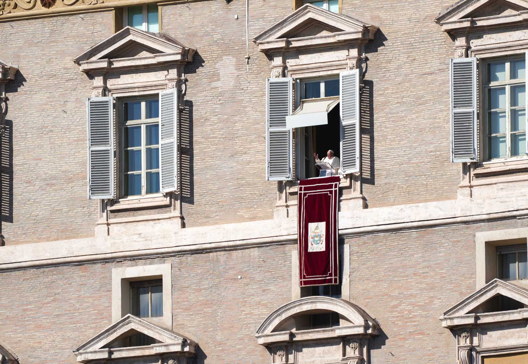 Everyone can be a saint by following the Beatitudes, pope says