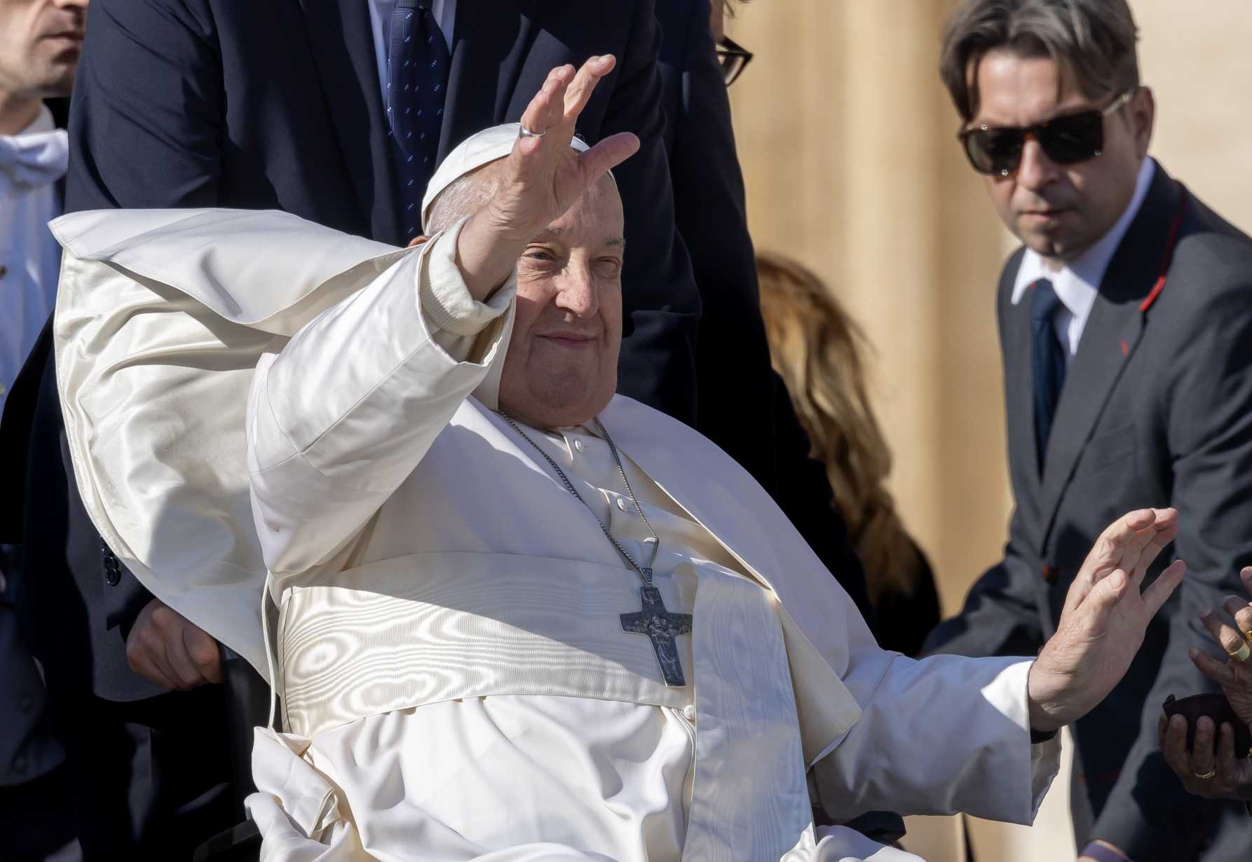 Holy Spirit is God's gift to help faithful pray, persevere, pope says