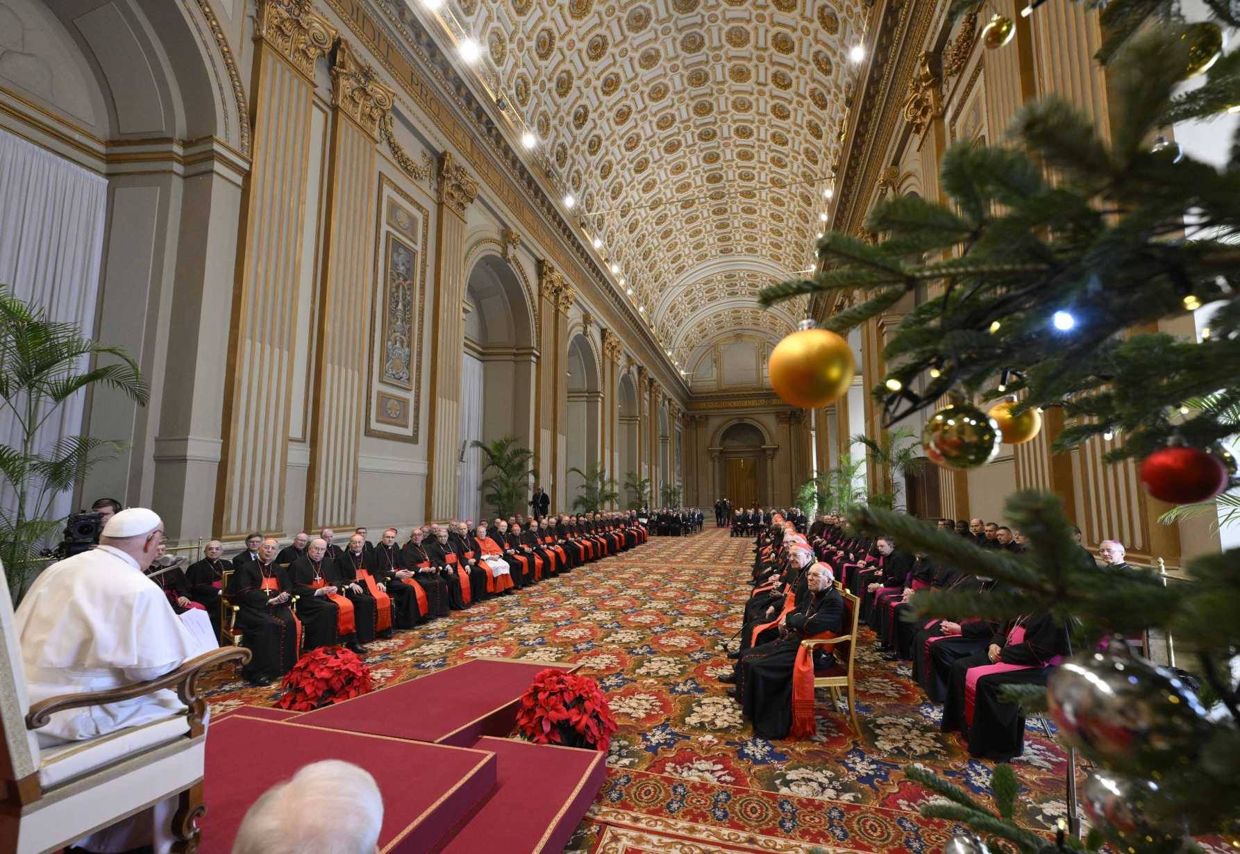 Curia's role is to help bring God's blessing to the world, pope says