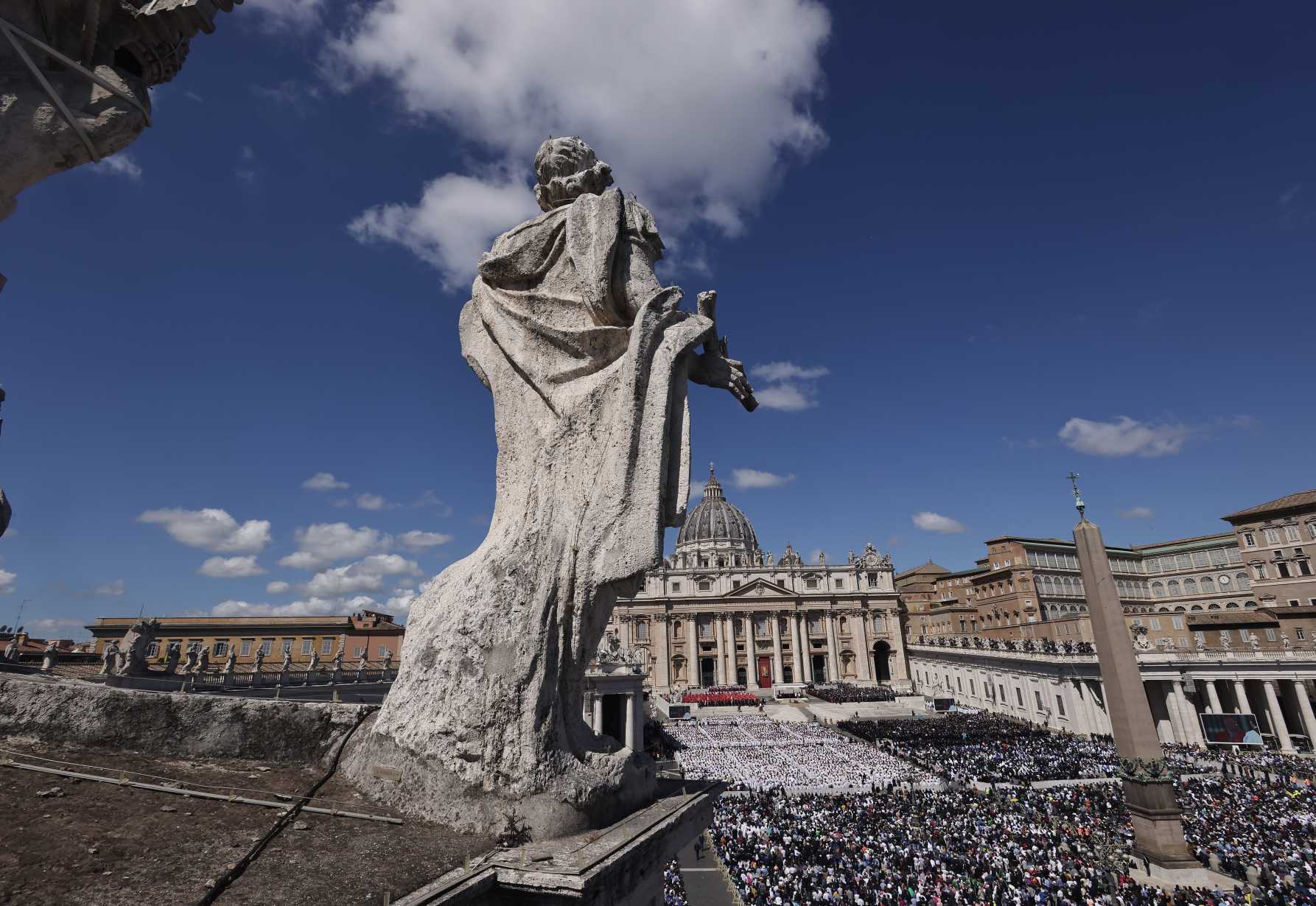 Pope spent pontificate going to peripheries; at funeral, they came to him