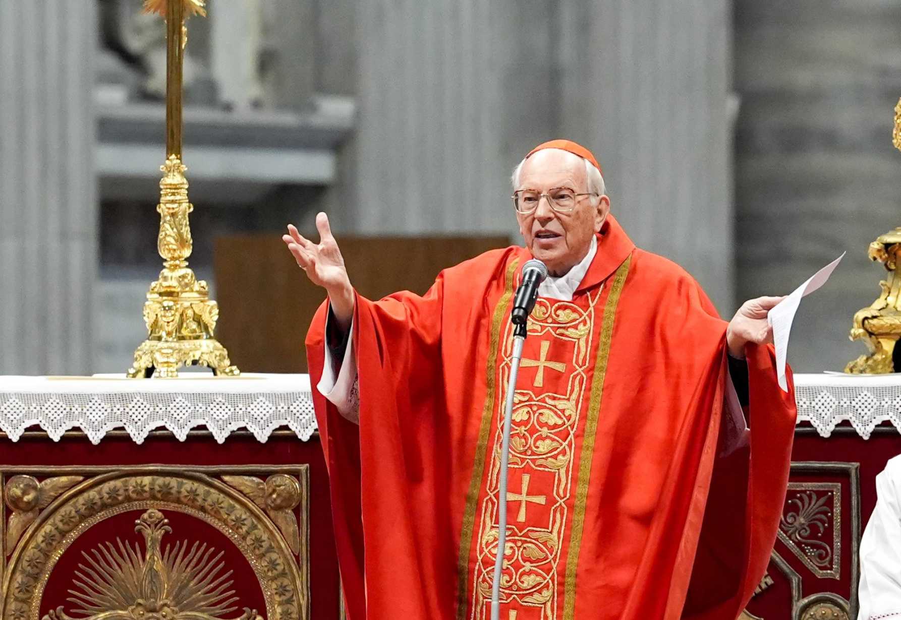 Choose the pope the world needs, dean urges cardinals before conclave