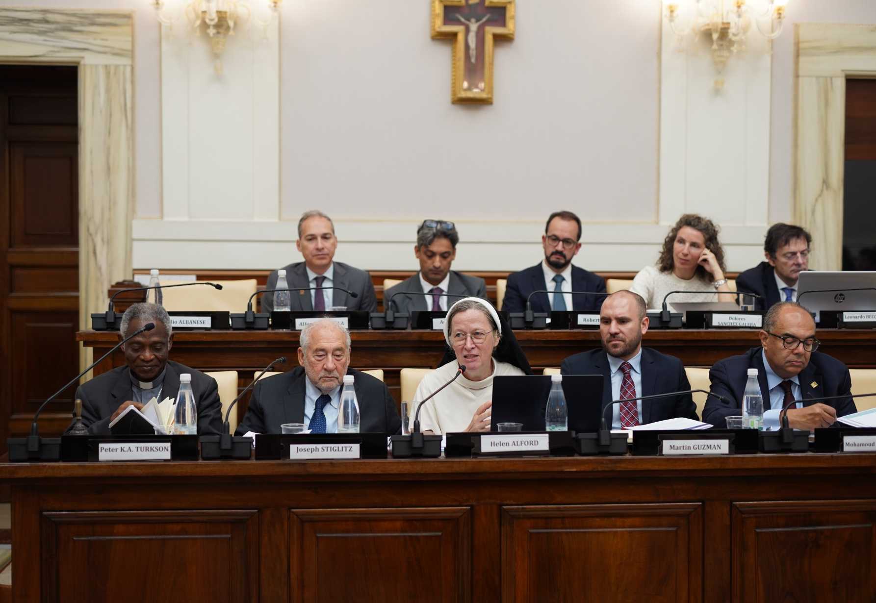 Finance experts launch report at Vatican on foreign debt relief