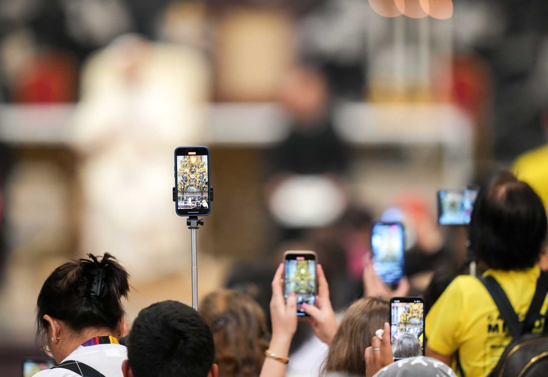Call to evangelize all nations includes the digital continent, influencers say