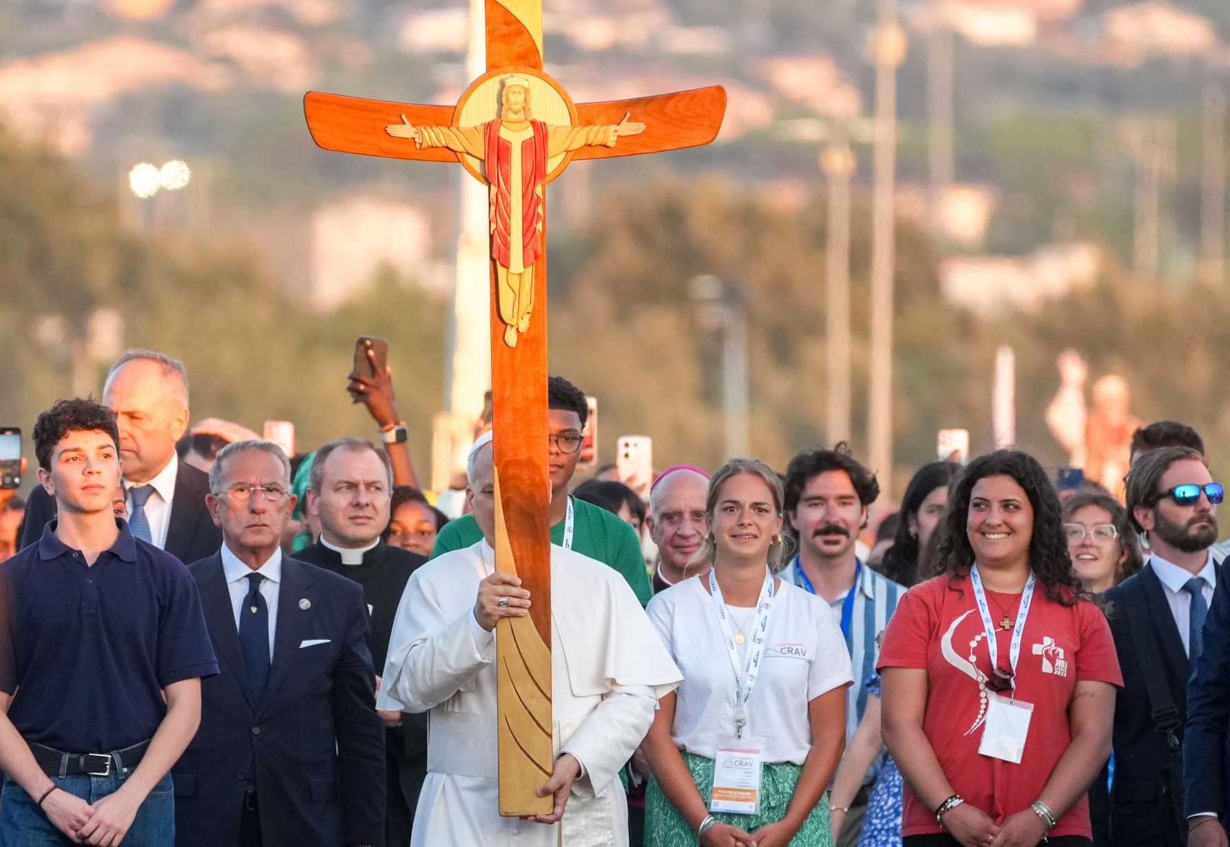 Pope Leo urges youth to find hope, friendship in Christ in uncertain times