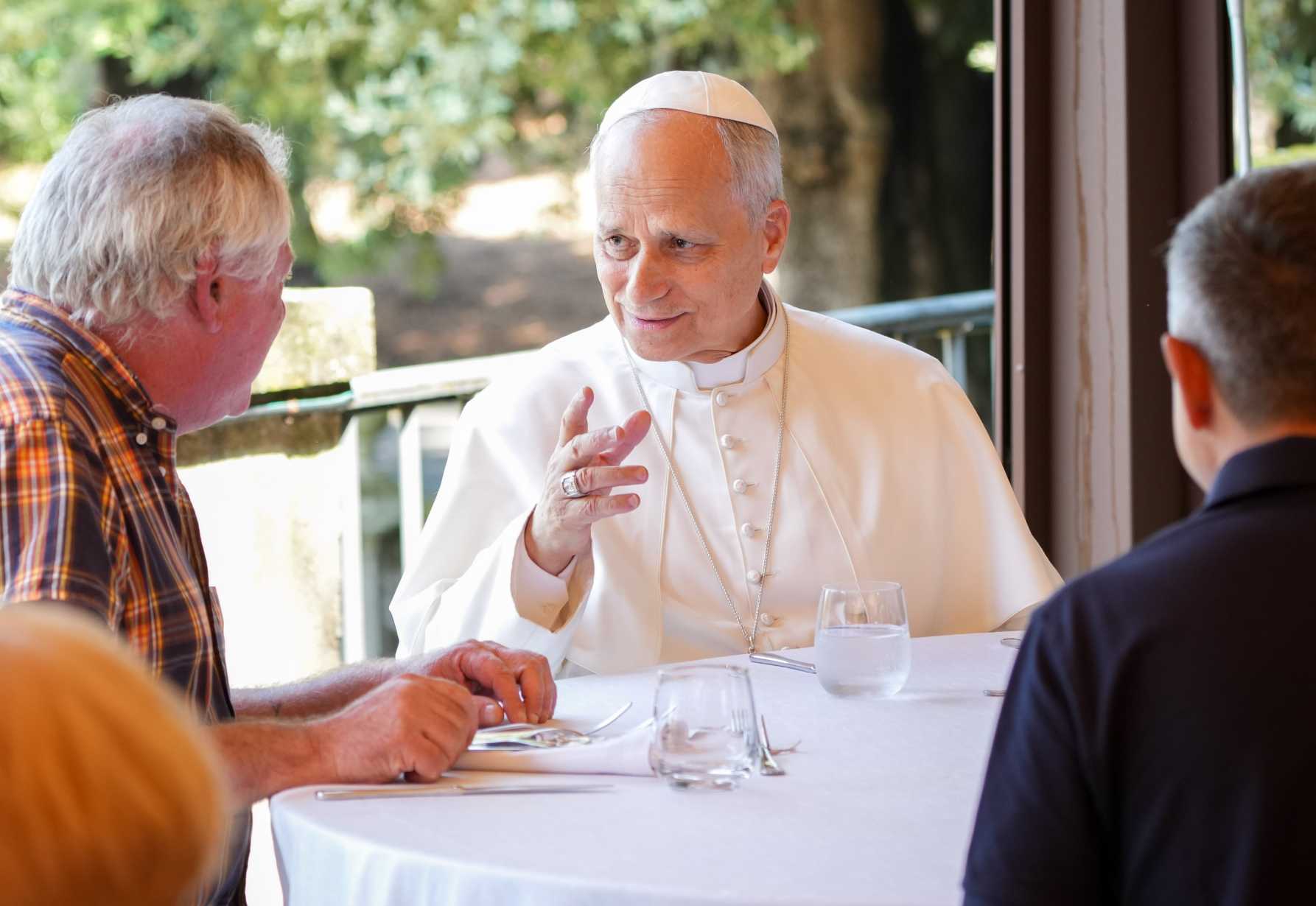 Building God's kingdom requires listening, dialogue, pope says