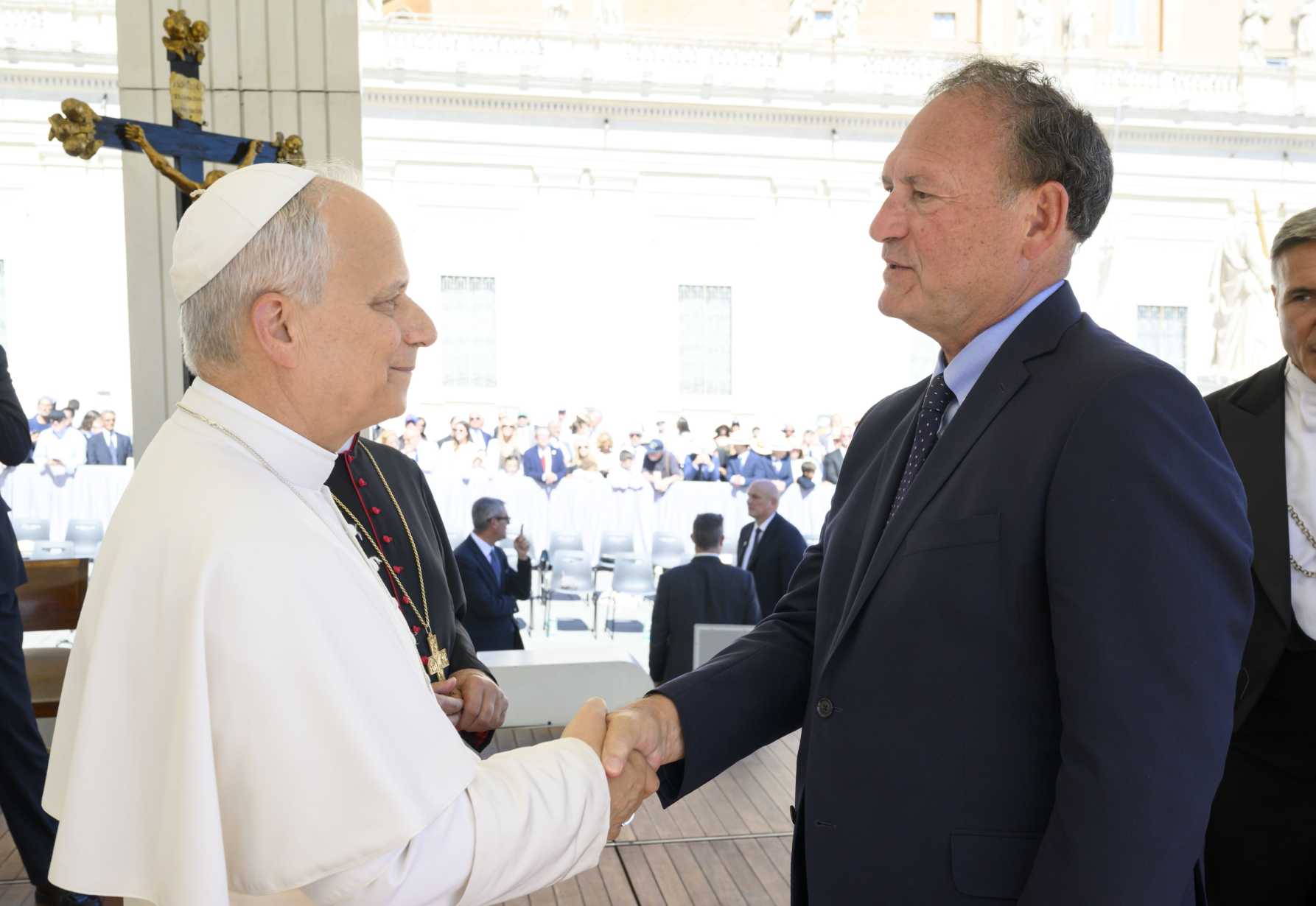 True justice promotes dignity, equality, forgiveness, pope tells judges