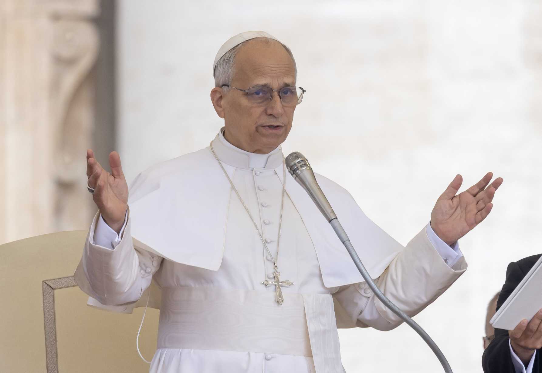 God's love can reach anyone, even at 'rock bottom,' pope says