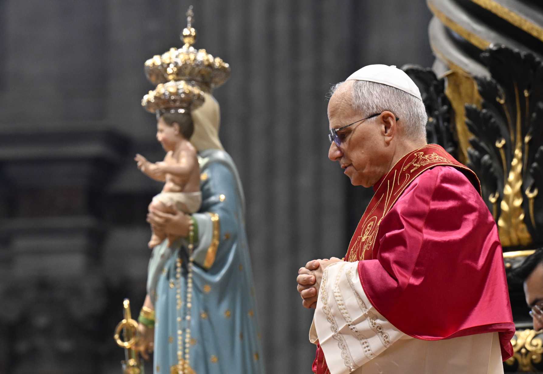 Pope urges church to listen to sorrows of abuse victims, walk together