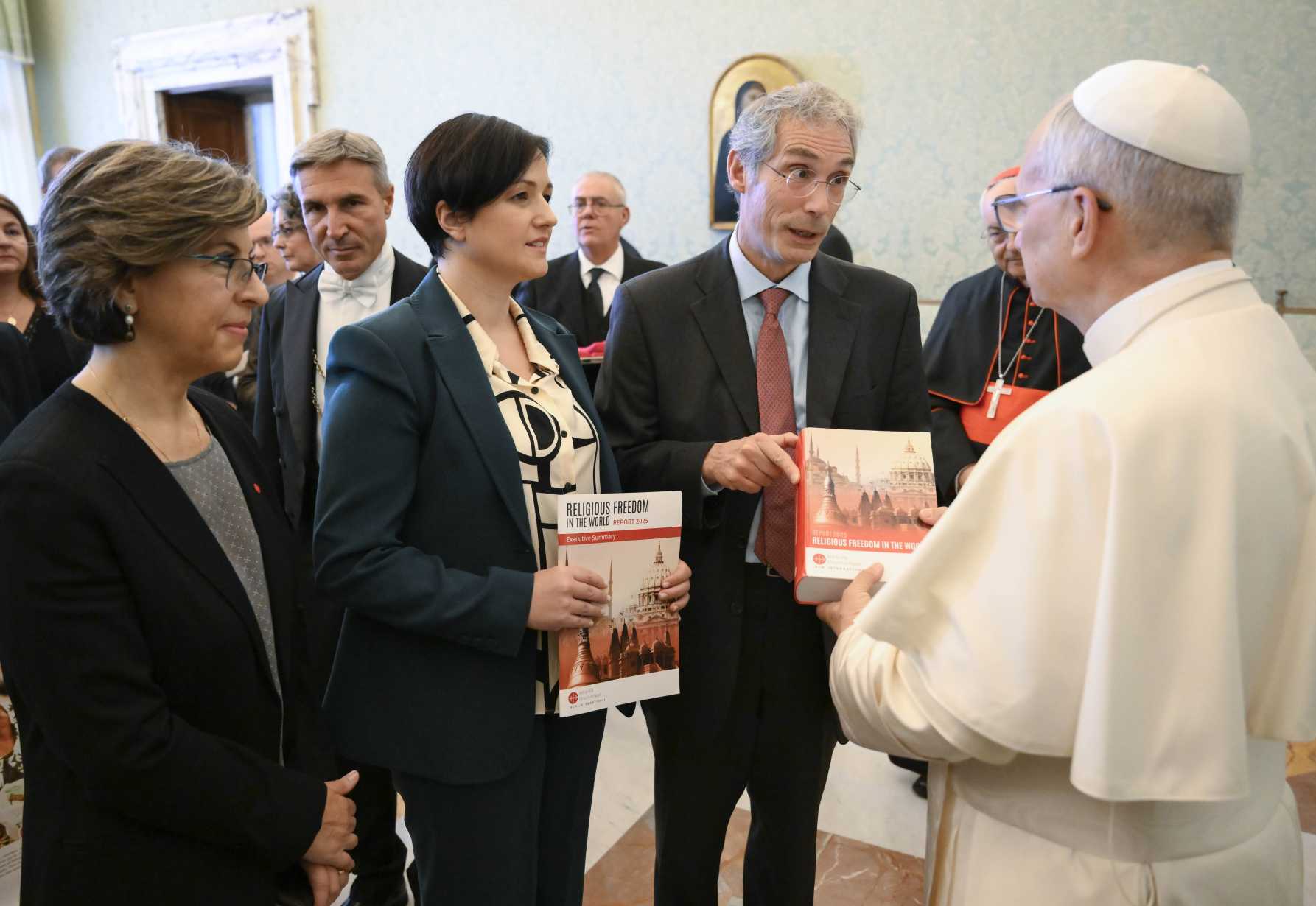 Attacks on religious liberty increase, say cardinal, papal foundation