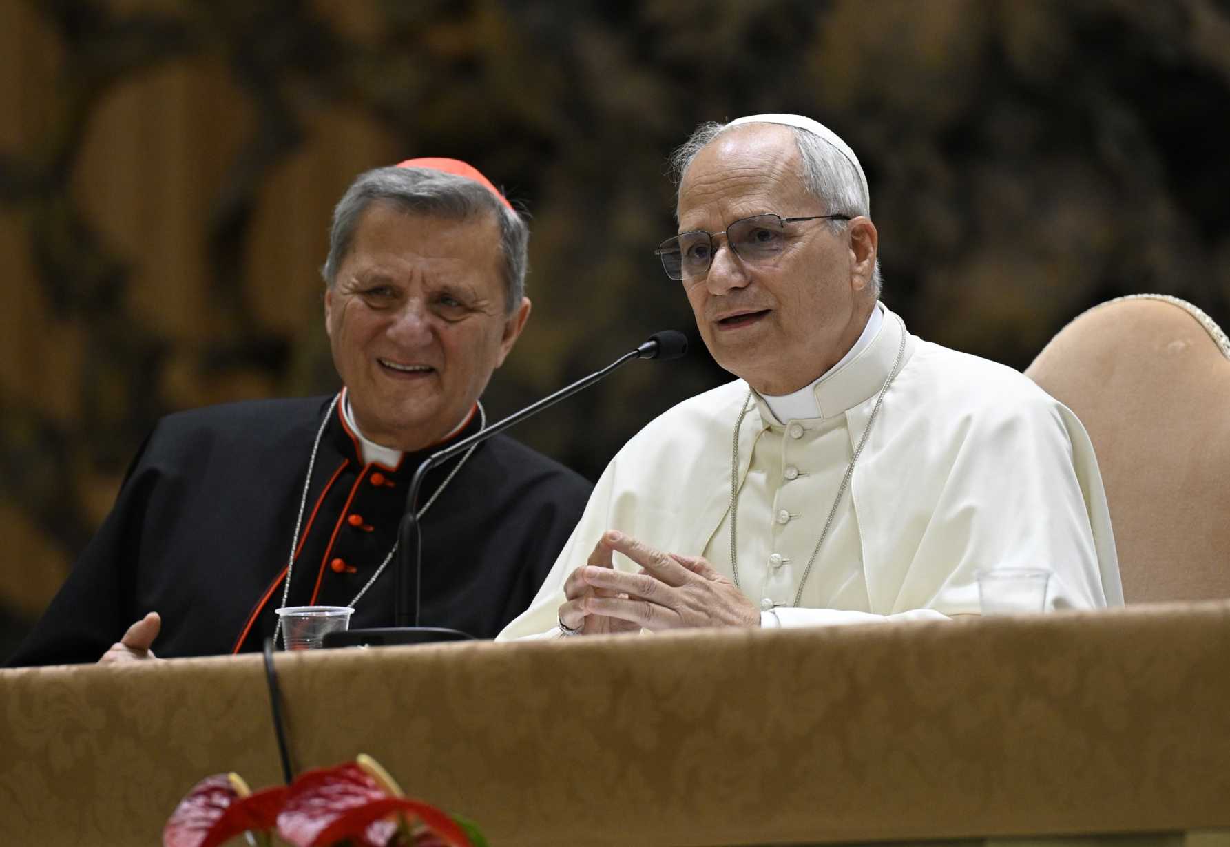 A synodal church evangelizes better, works together for justice, pope says