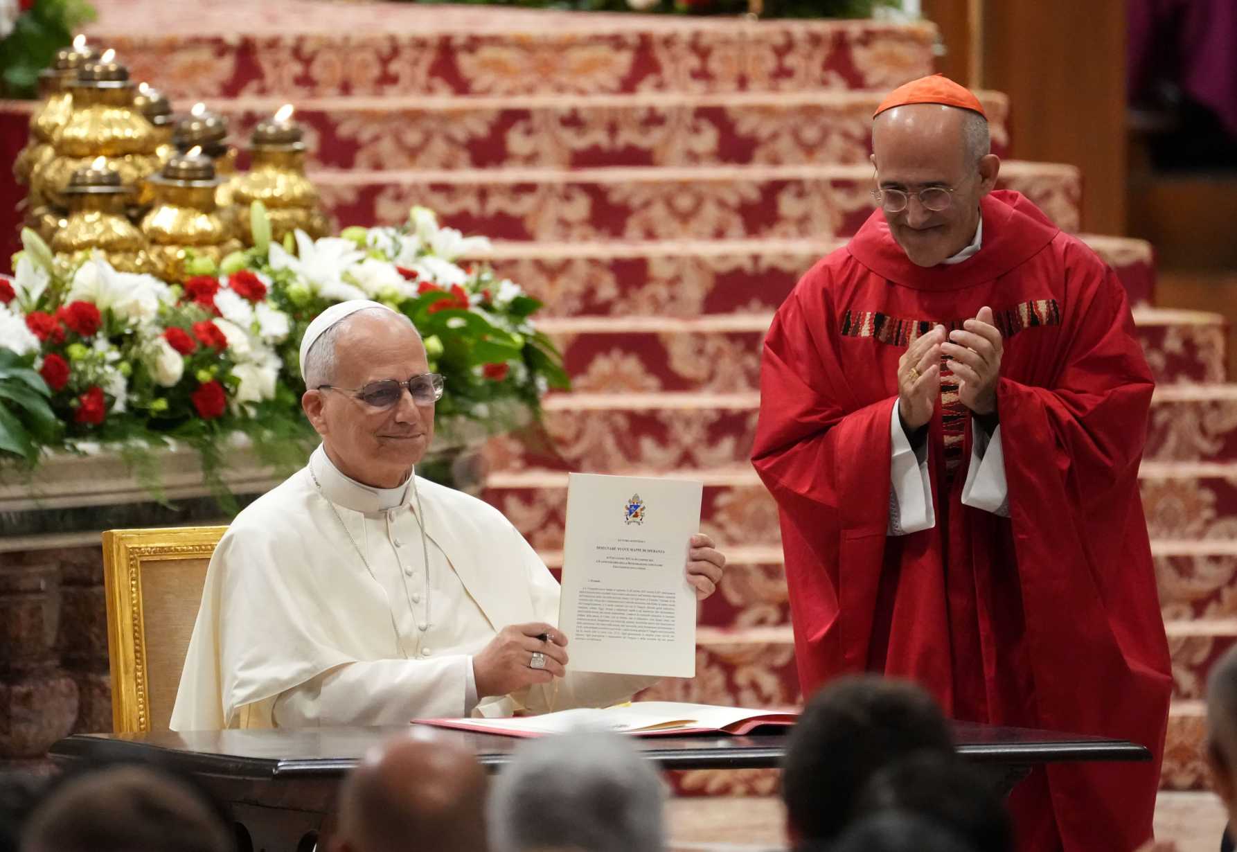 Catholic universities must promote growth in faith, knowledge, pope says