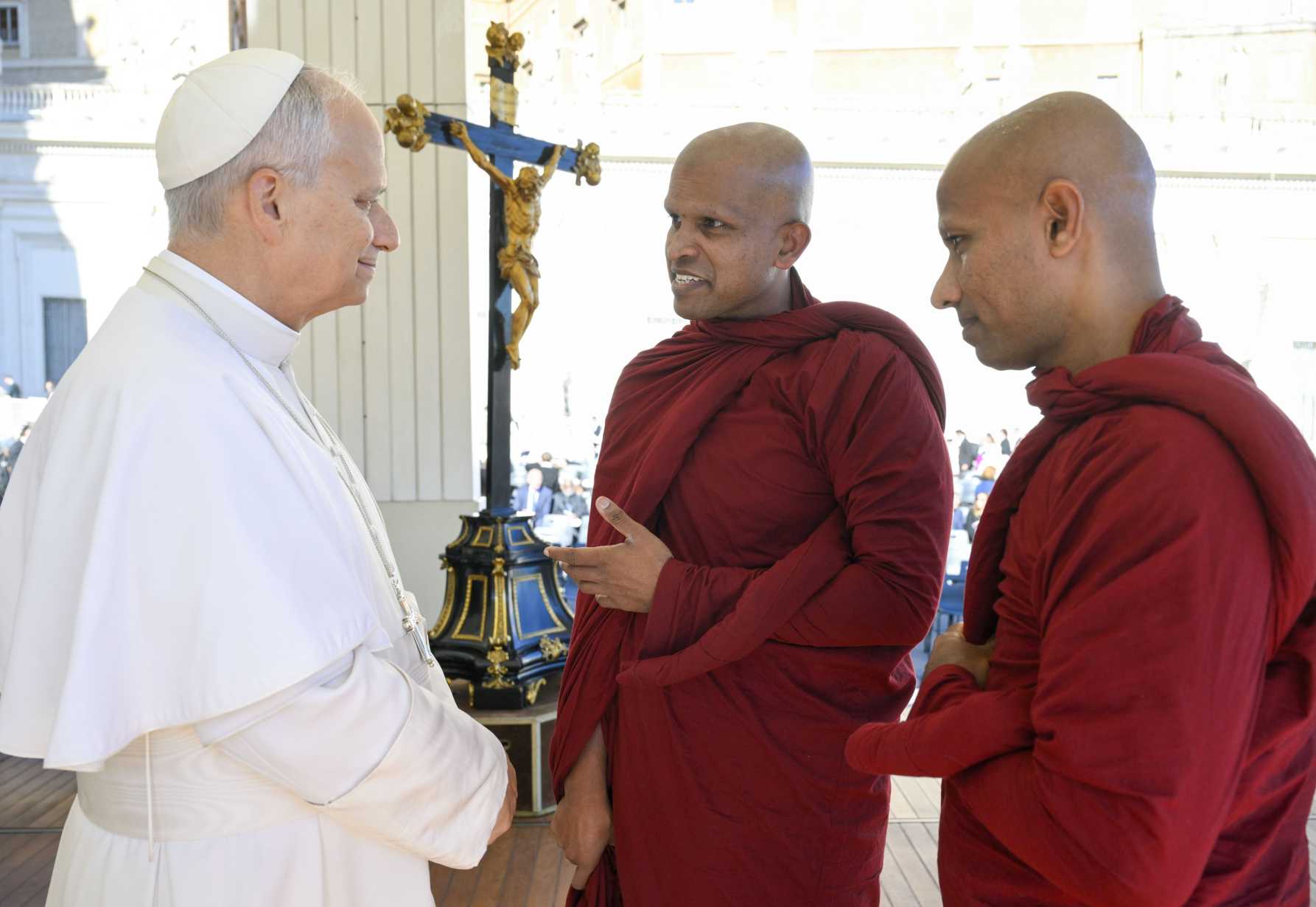 Seeing everyone as a brother or sister is part of Christianity, pope says