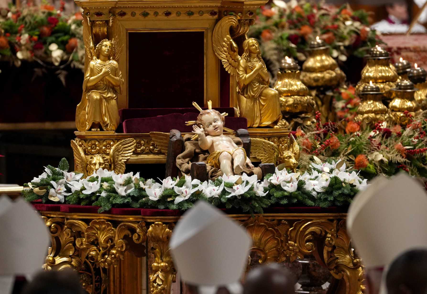 To turn away others is to turn away God, pope says on Christmas Eve