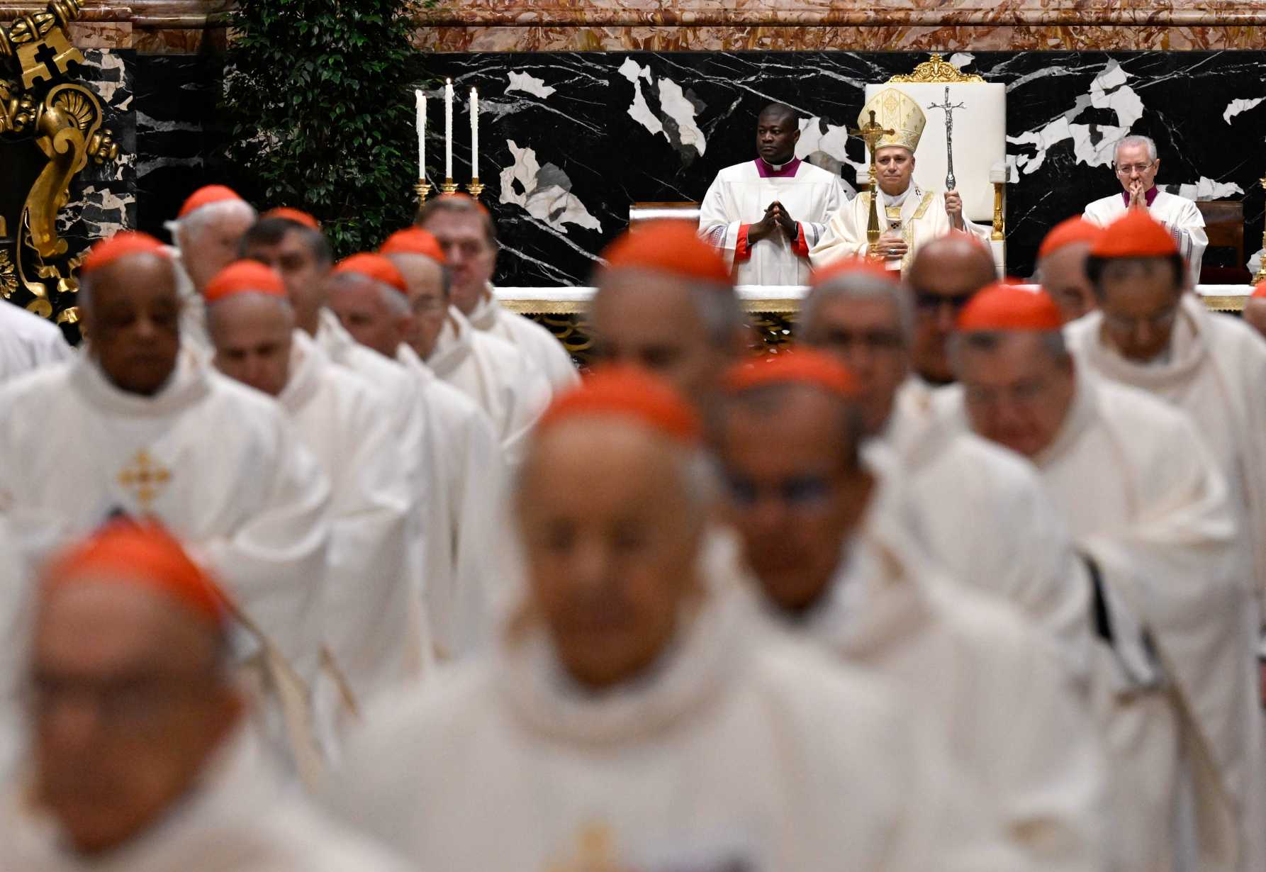 Pope embarks on synodal journey with cardinals to better listen to the world