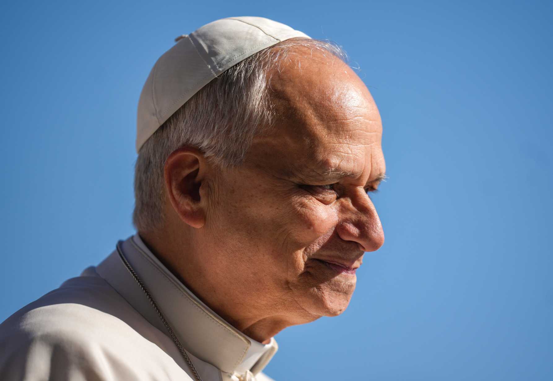 Pope Leo praises ceasefire as ‘genuine hope,’ presses for dialogue, peace