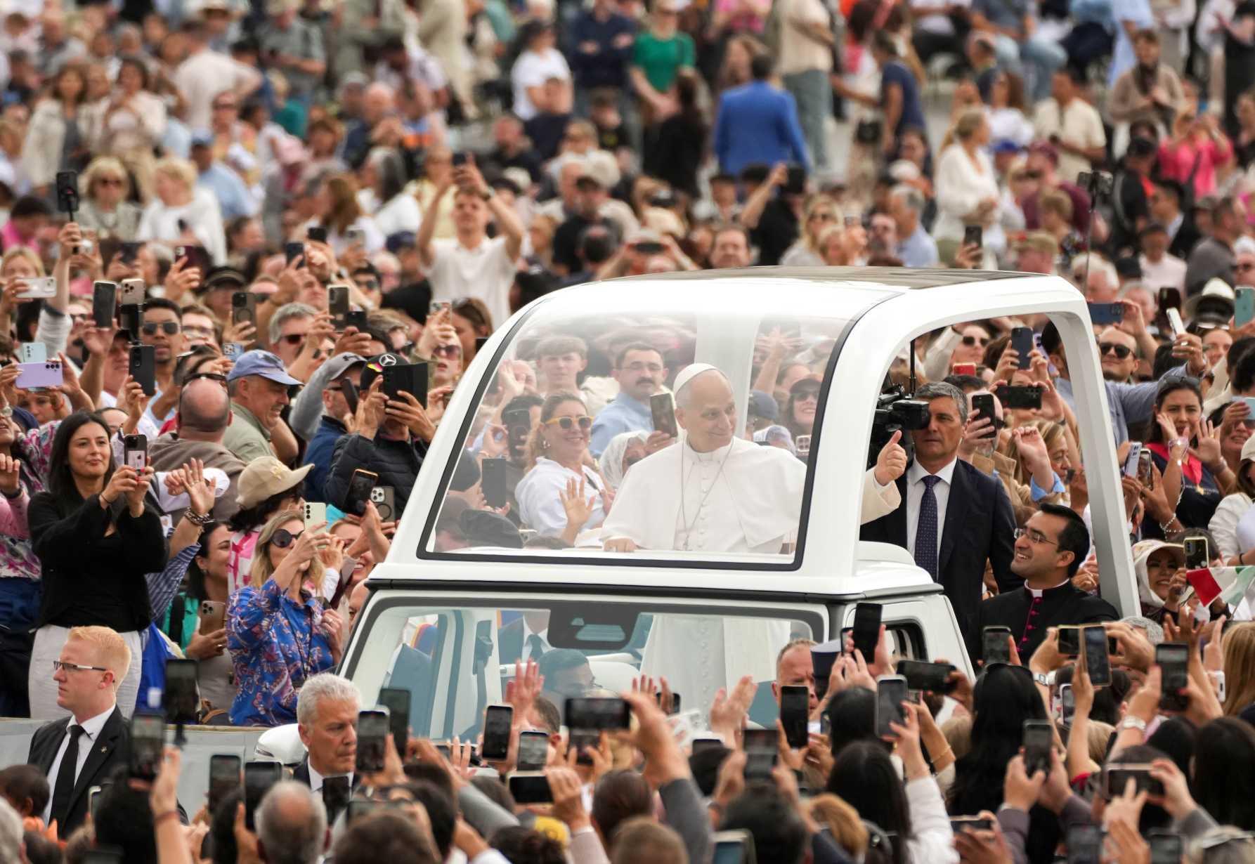 Pope remembers attempt on St. John Paul, calls Mary the Church's "perfect model"