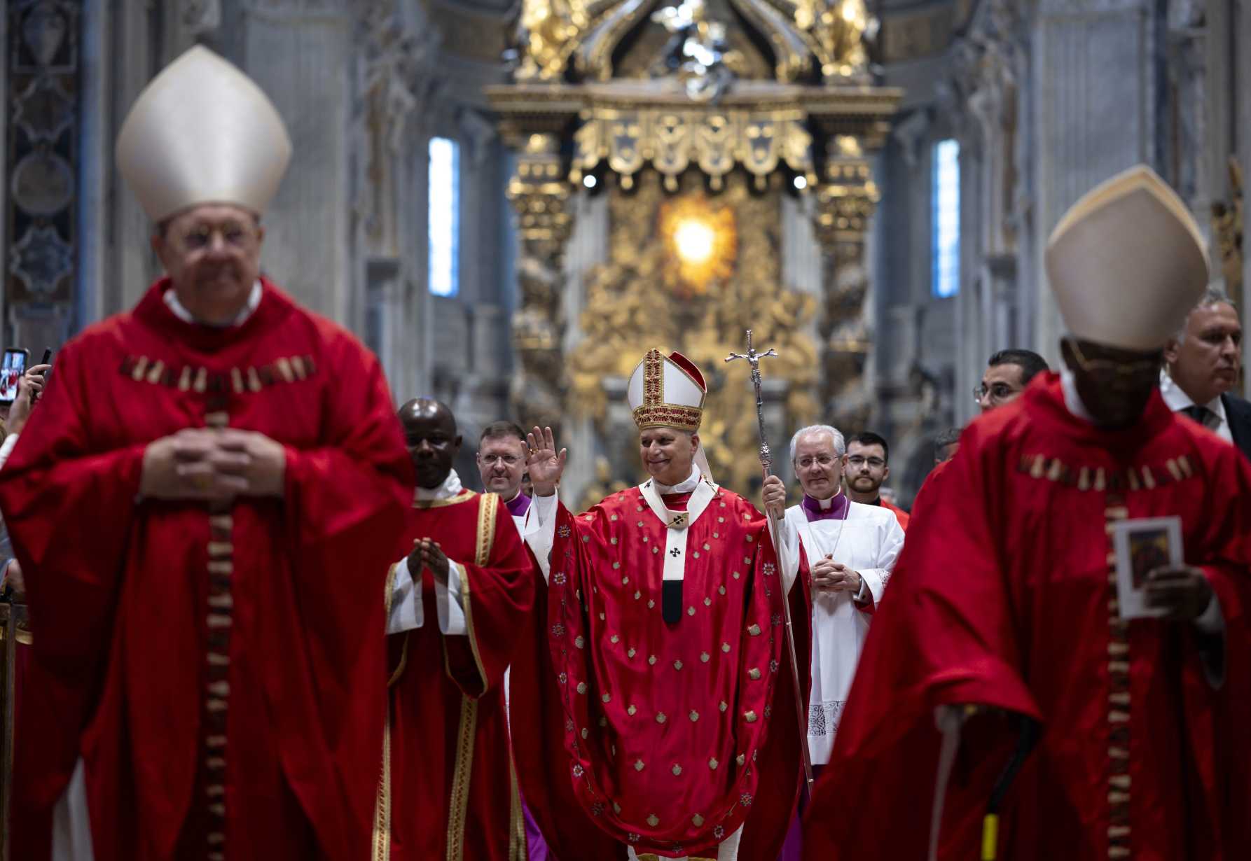 Holy Spirit opens doors of peace, truth and forgiveness, pope says