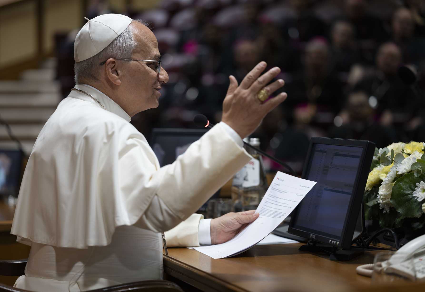 Find room in your heart for everyone, pope tells new bishops