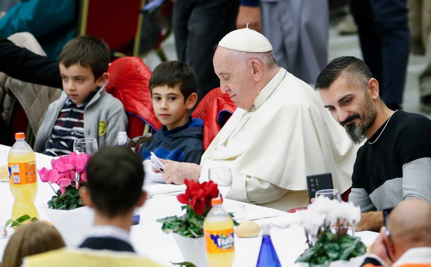 Pope at lunch with the poor