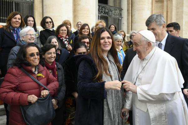 Pope Francis with women leaders
