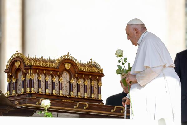 pope relics